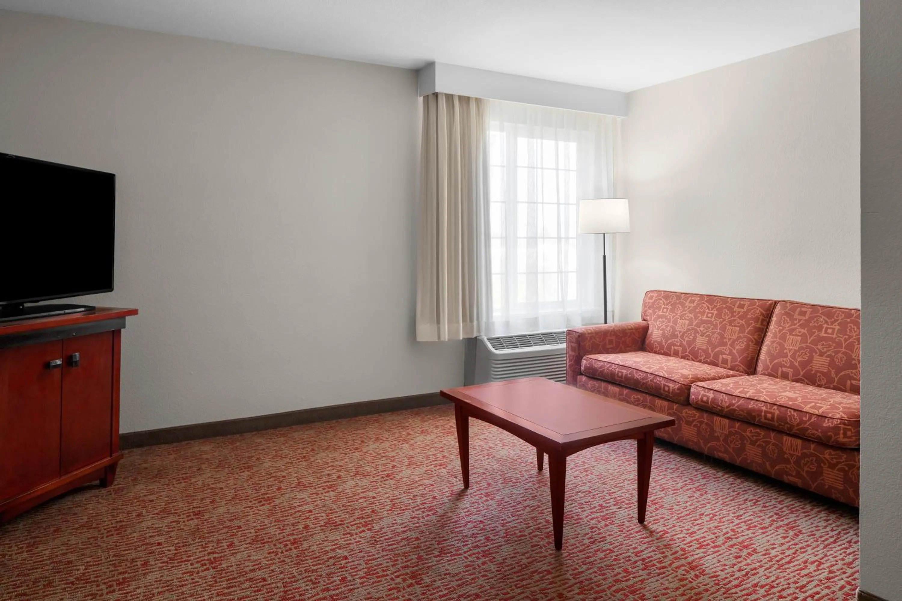  Boardroom Suite - King Bed in Larkspur Landing Extended Stay Suites Renton