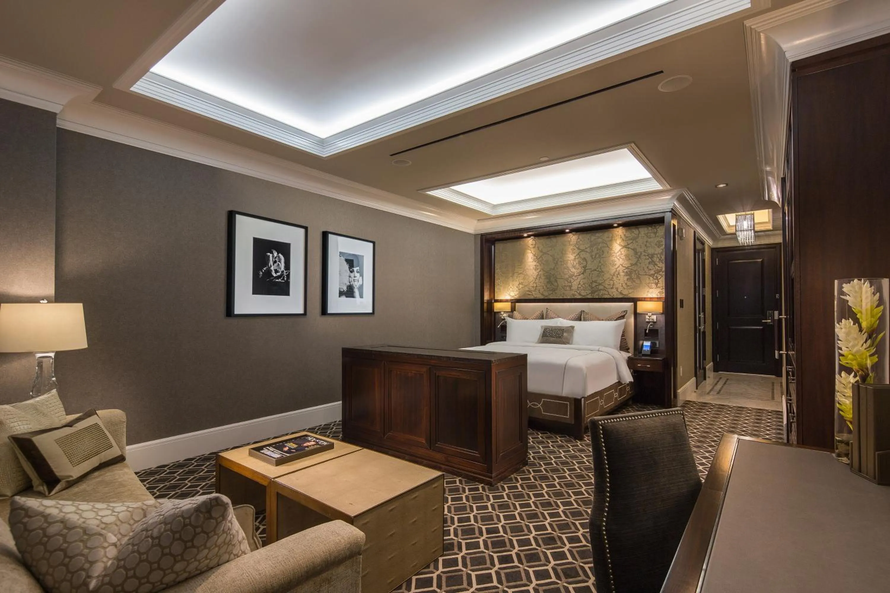 Luxury Corner King in The Post Oak Hotel at Uptown Houston