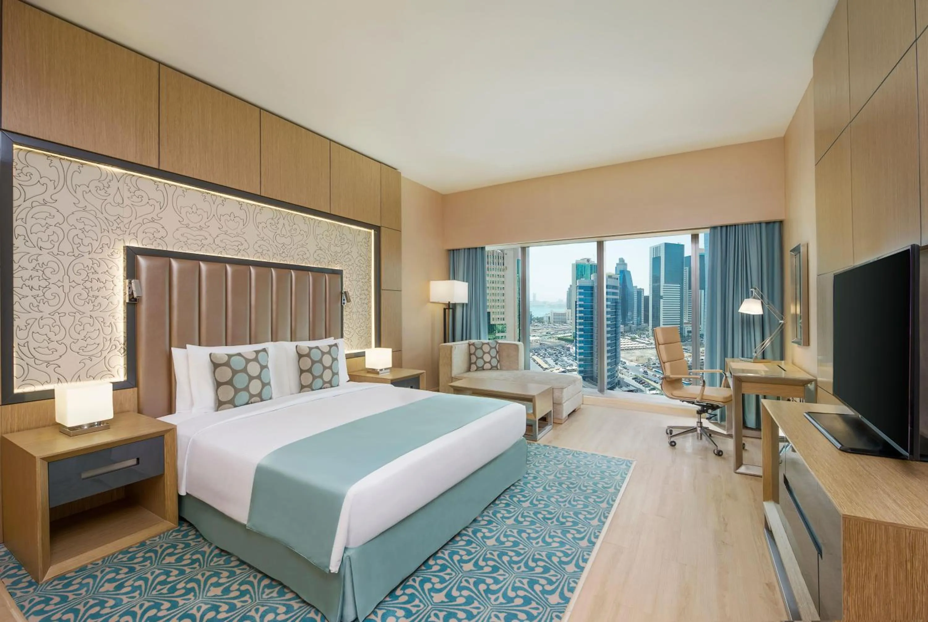 Deluxe King Room with Sea View - Non-Smoking in Wyndham Doha West Bay