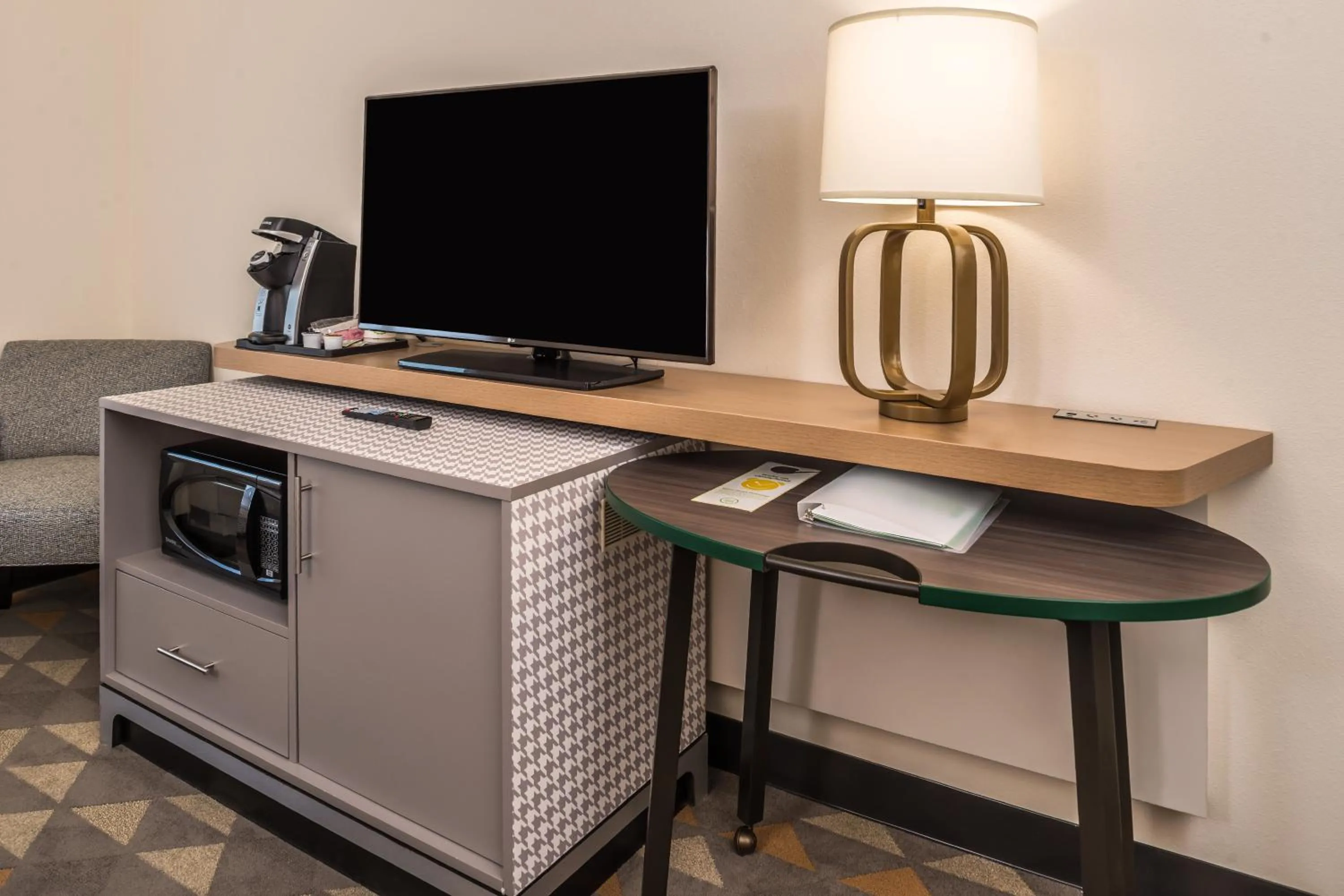 Standard King Room in Holiday Inn Joplin by IHG