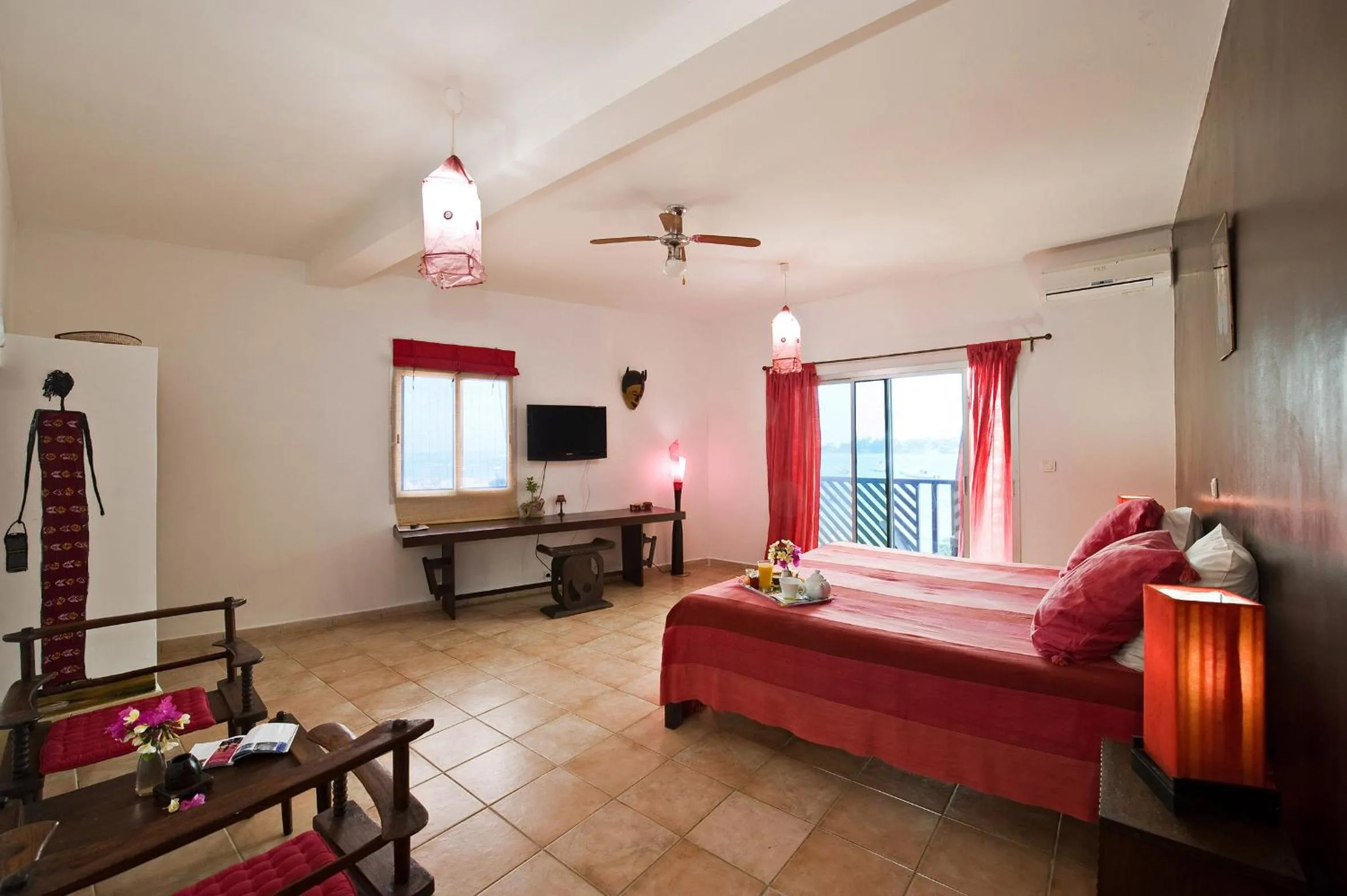 Double or Twin Room with Sea View in La Maison Abaka
