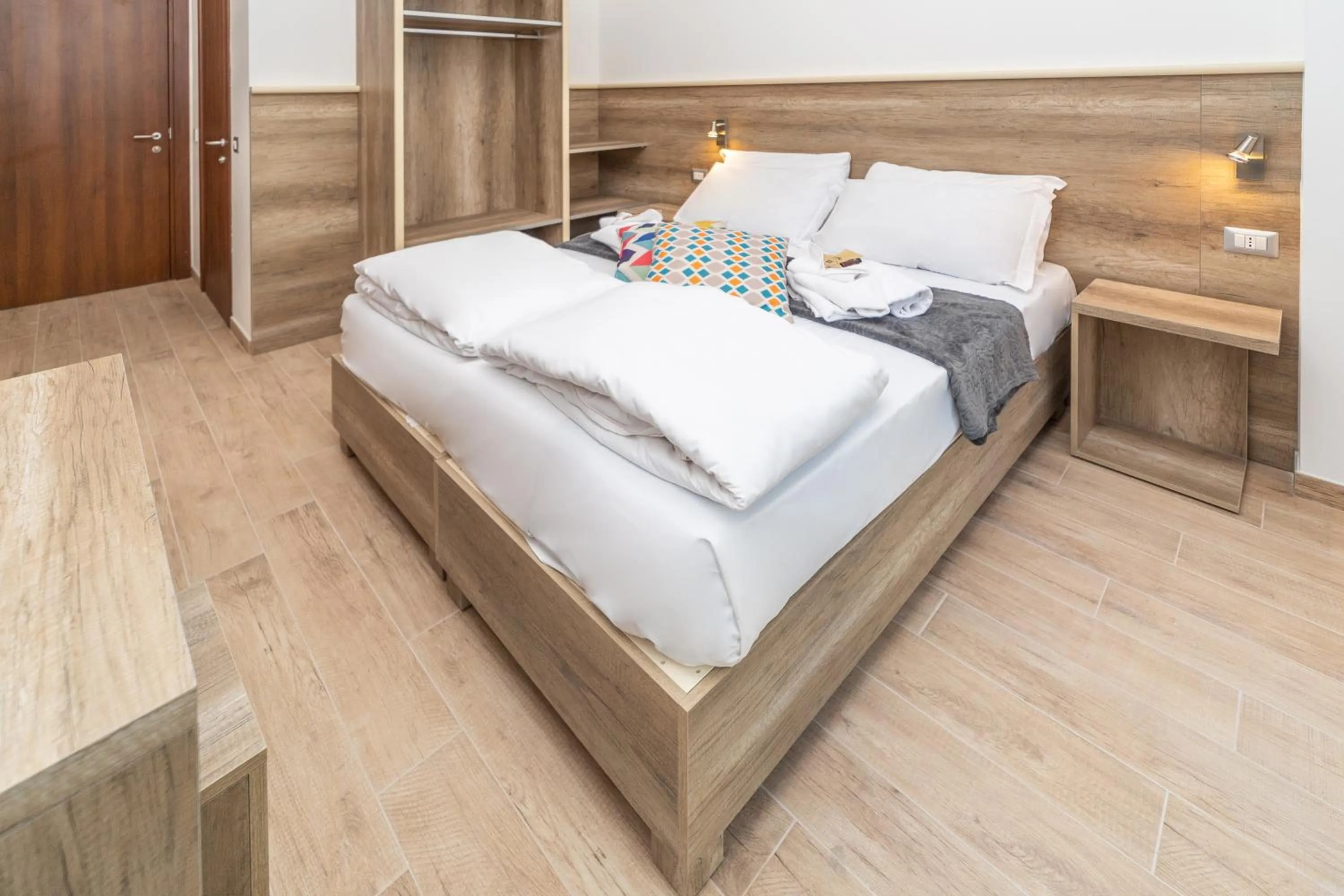 Dependence Superior Room (164 feet from the hotel) in Hotel K2