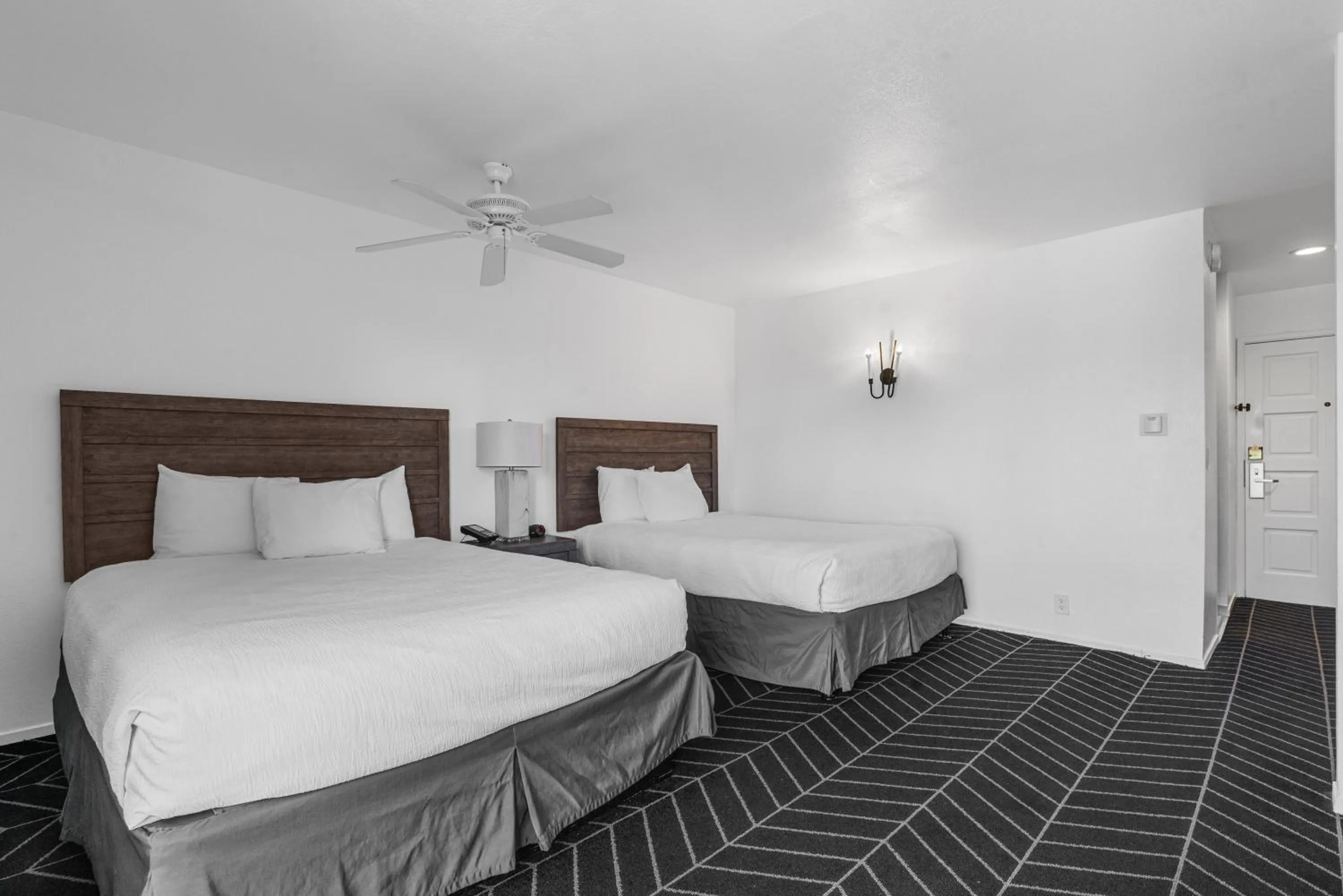 2 Queen Bed Non Smoking Accessible  in Masterpiece Hotel