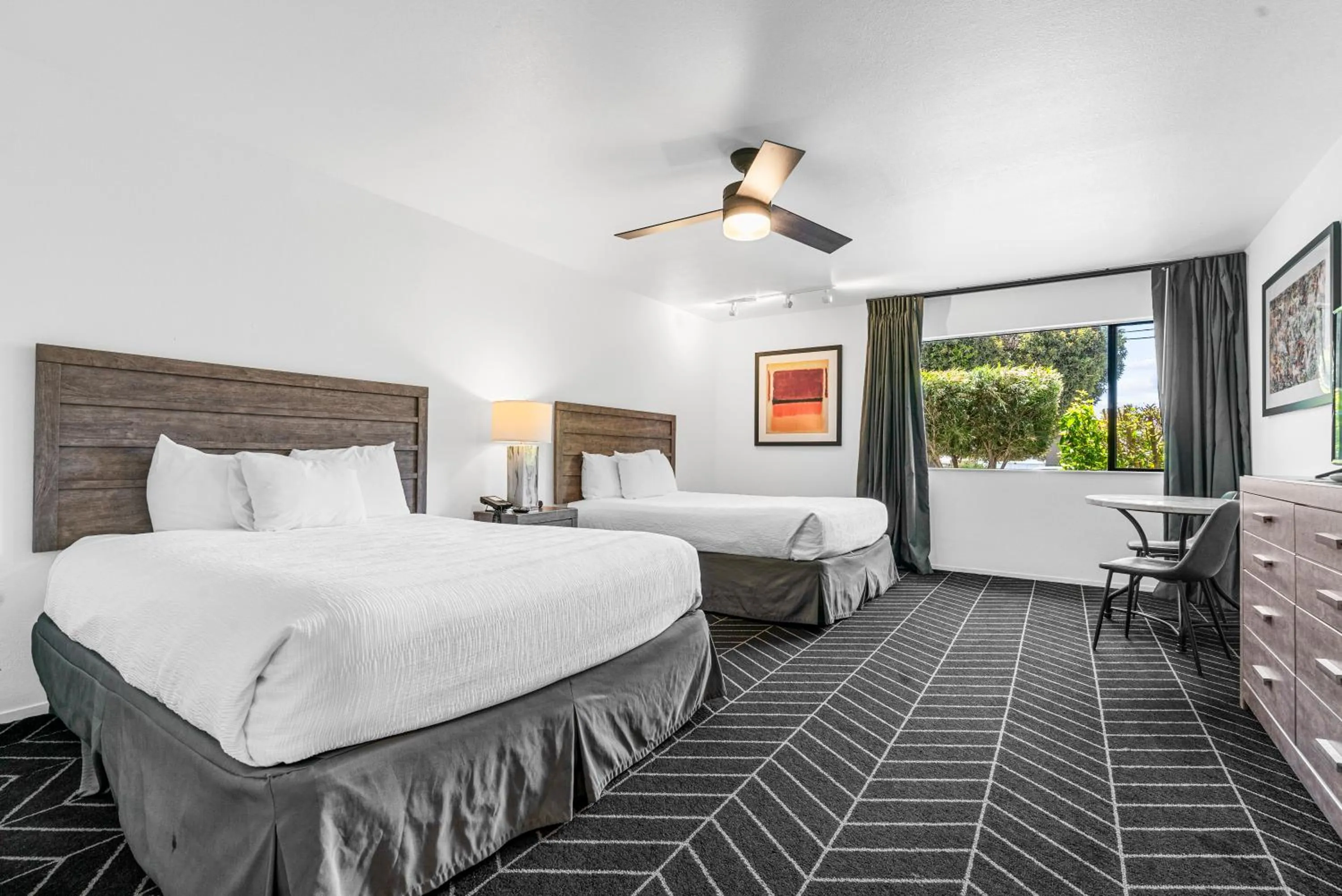 2 Queen Beds Non Smoking in Masterpiece Hotel