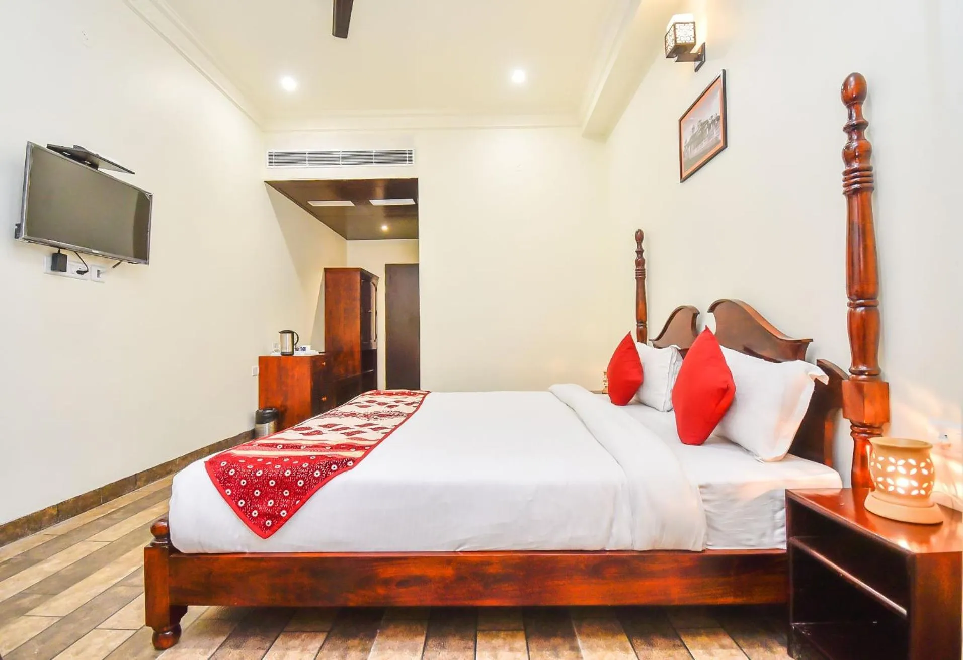 Superior Double Room in Hotel Laxmi Niwas - A Heritage Retreat