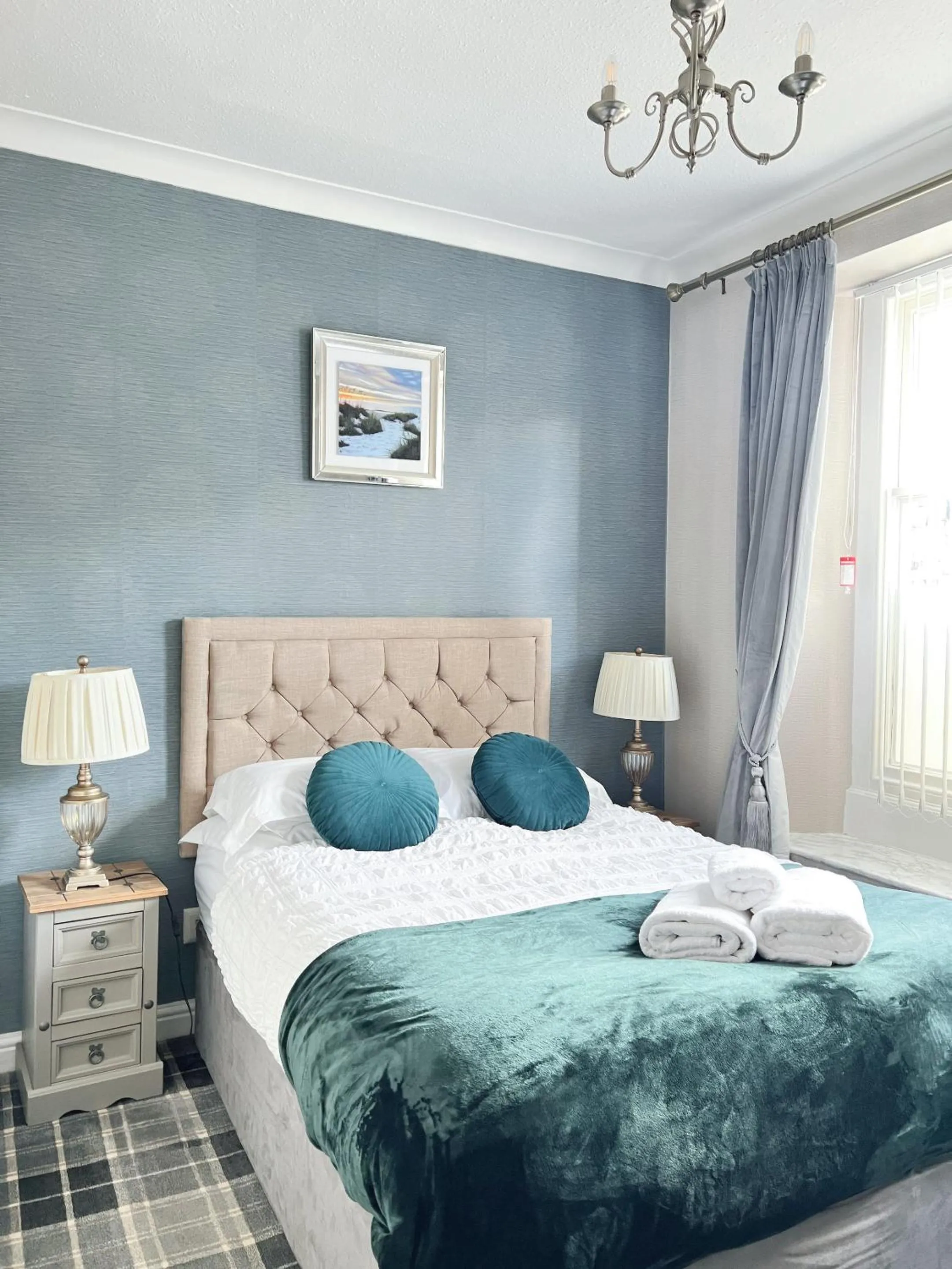 Double Room with Private Bathroom in Rayrigg Villa at Windermere