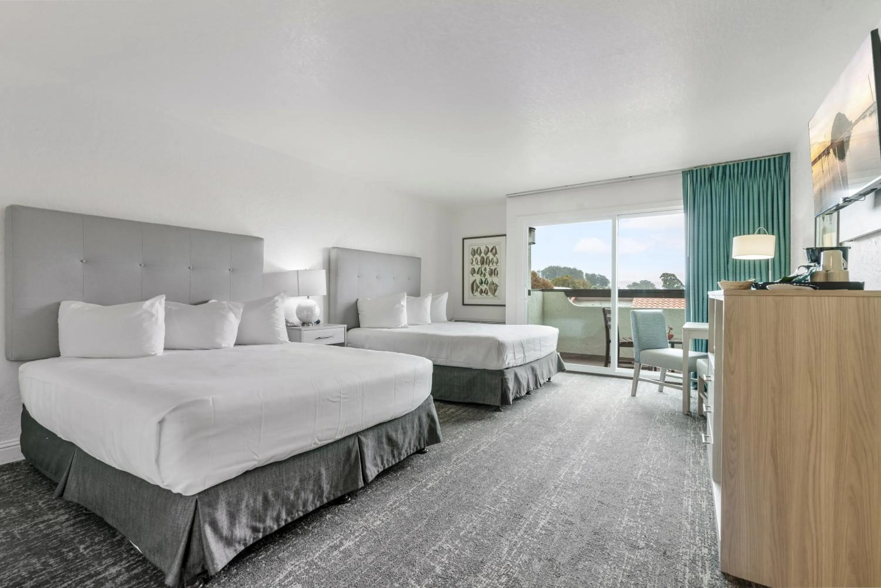 Queen Room with Two Queen Beds with Balcony in Hotel La Serena