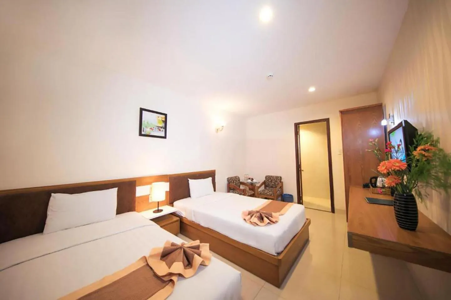 Superior Twin Room in Valentine Luxury hotel - 31 Bui Vien Street