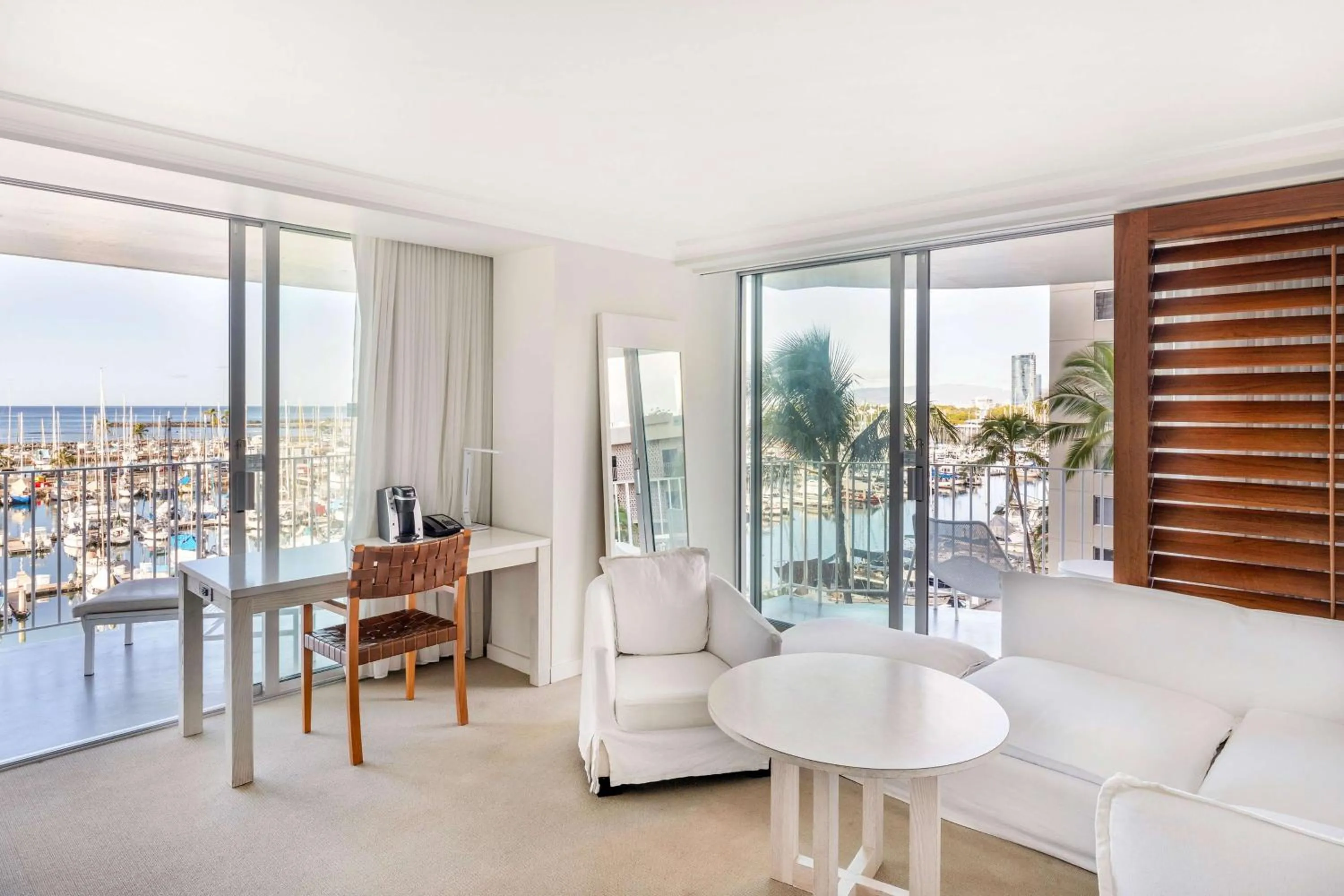 One-Bedroom King Suite - Oceanfront in Hilton Vacation Club The Modern Honolulu