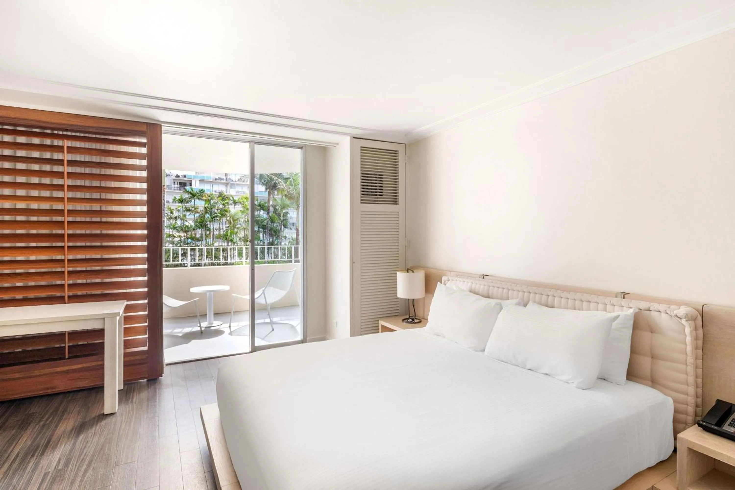 King Studio with Balcony and Partial Ocean view in Hilton Vacation Club The Modern Honolulu