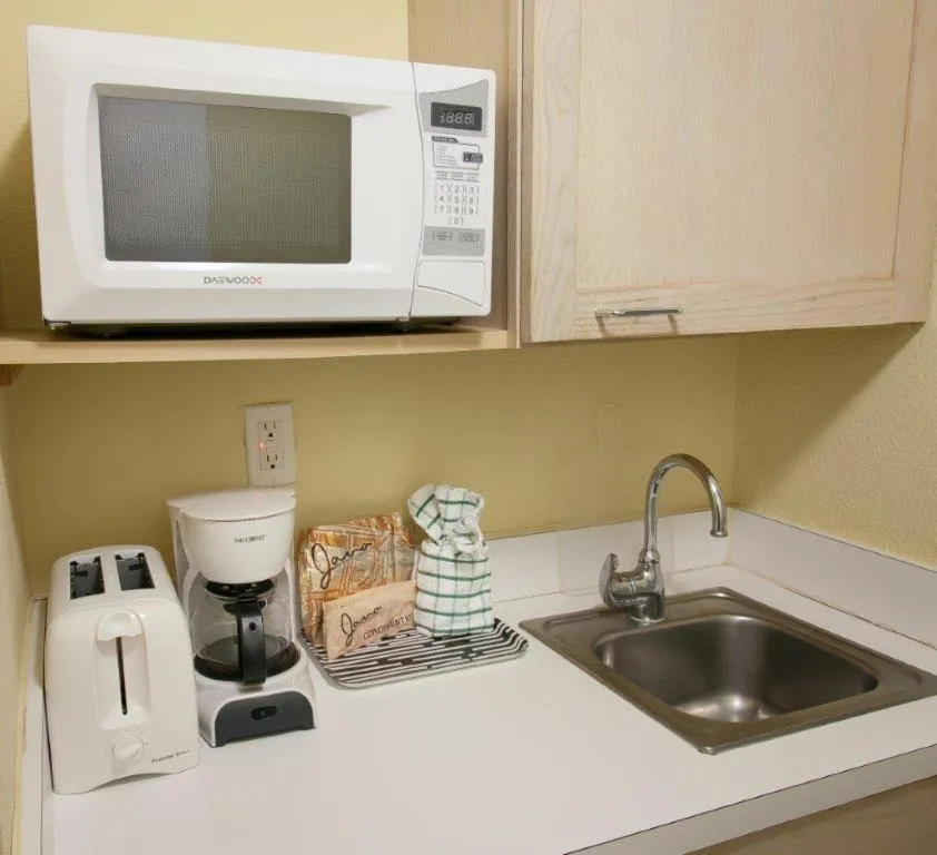 Double Room with Two Double Beds - single occupancy in Flamingo Bay Hotel & Marina