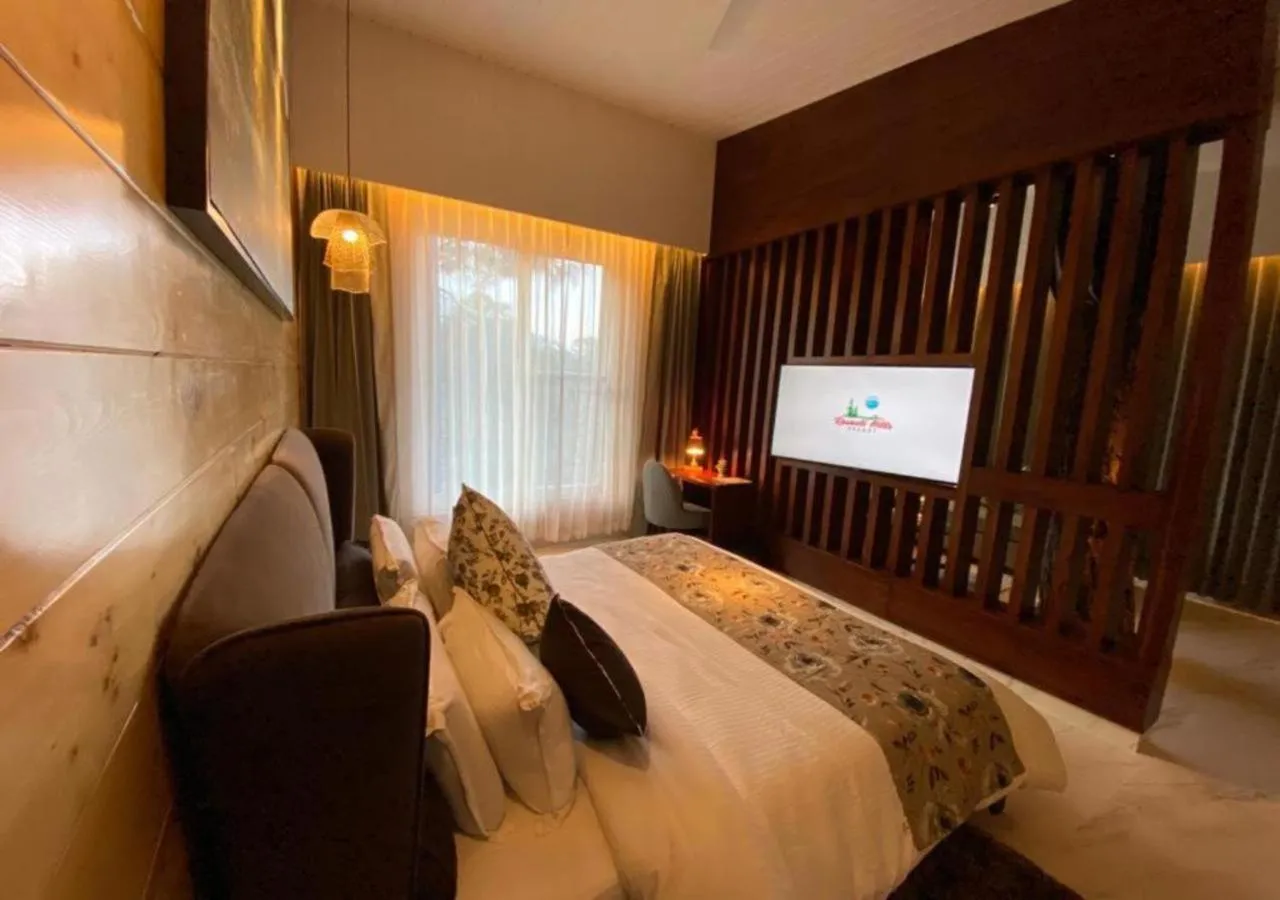 Superior King Room in Kasauli Hills Resort