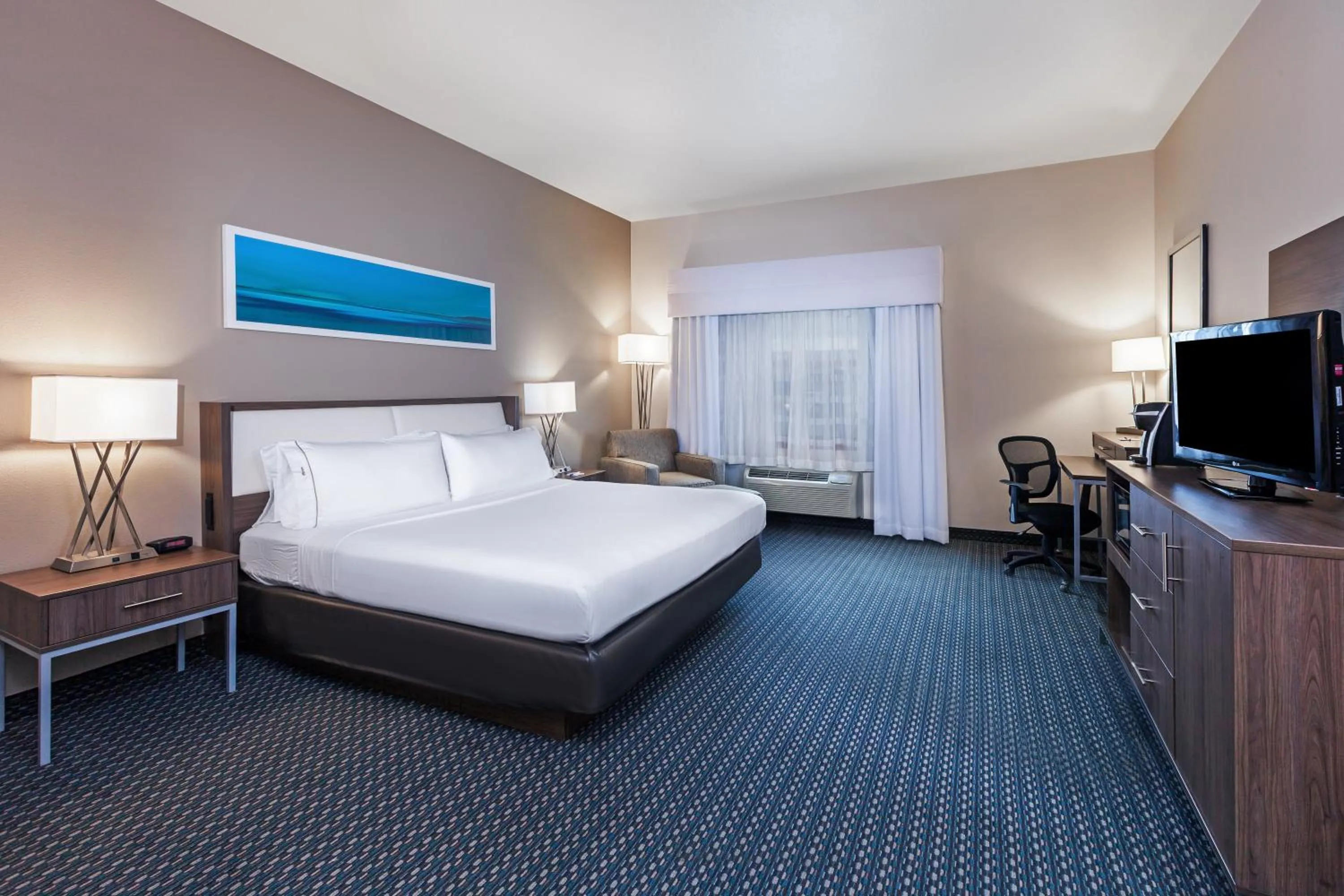 Standard King Room in Holiday Inn Express & Suites - Pharr by IHG