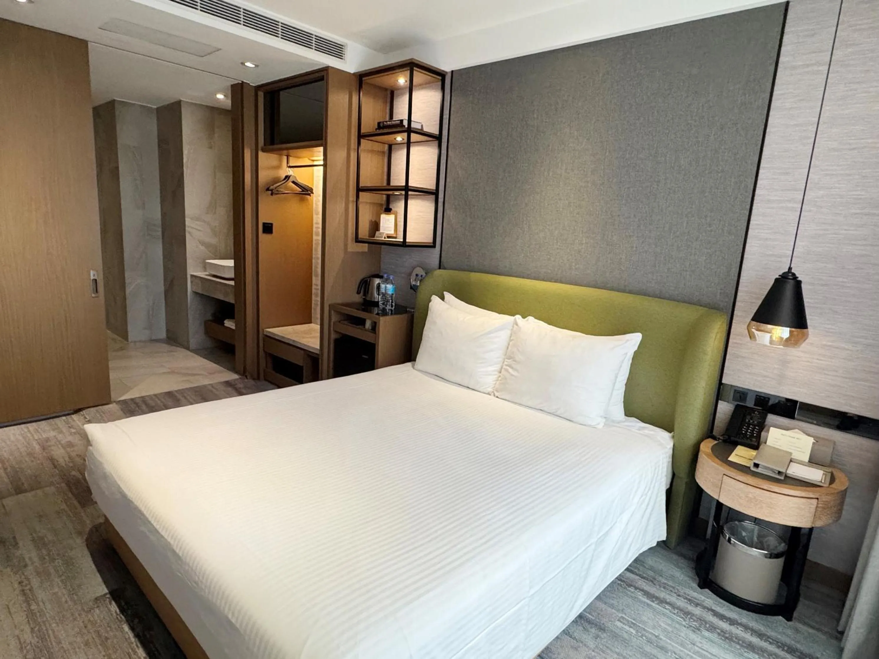 Superior Double Room - Disability Access in Harbour 10 Hotel