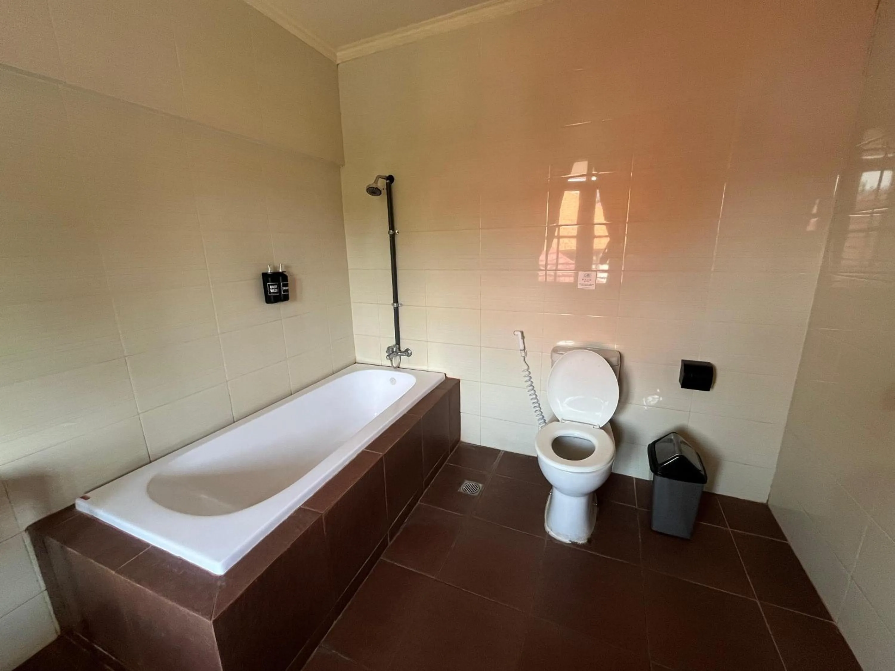 Deluxe Triple Room in Pande Permai Bungalows