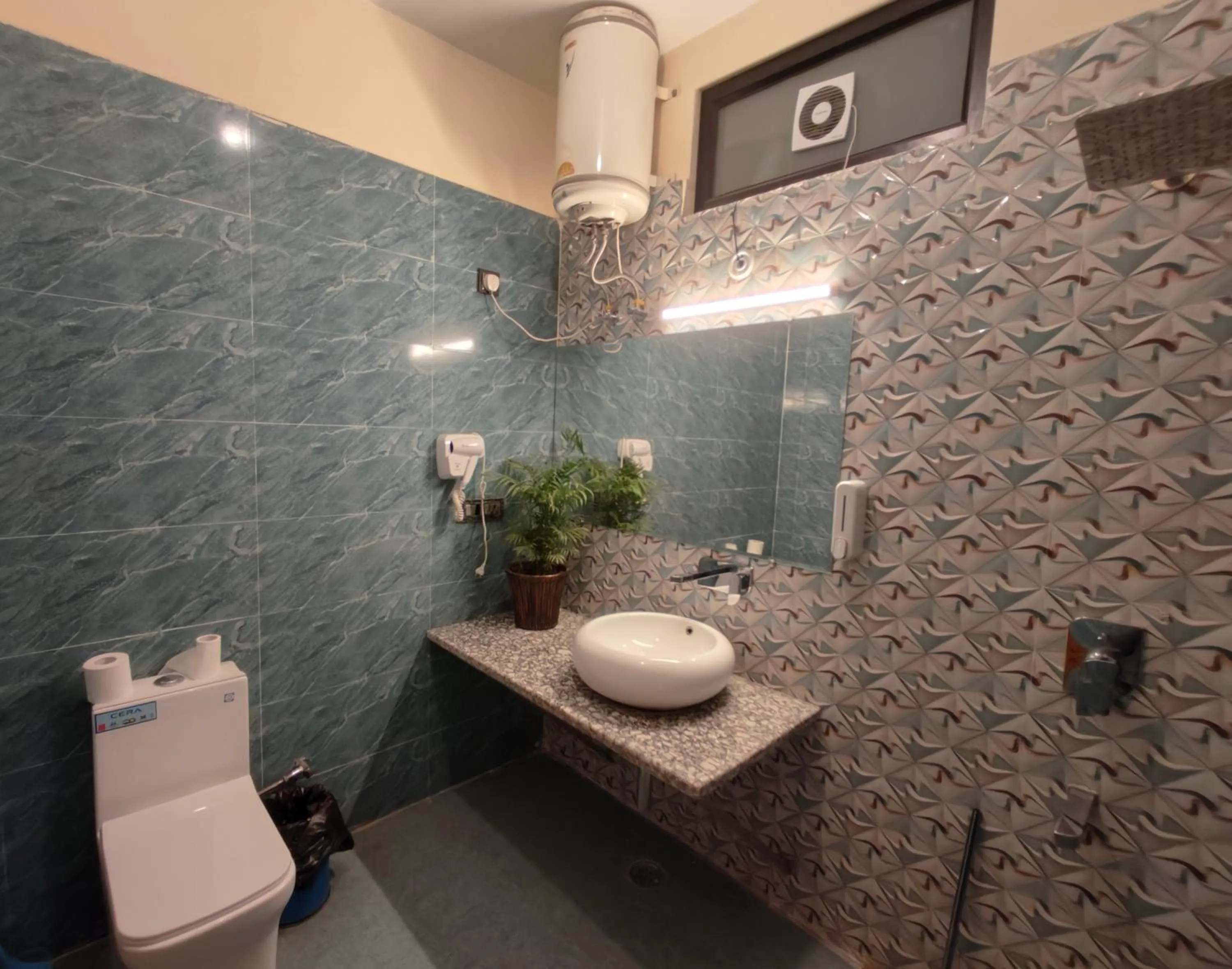 Deluxe Room - single occupancy in Hill Top Swiss Cottage