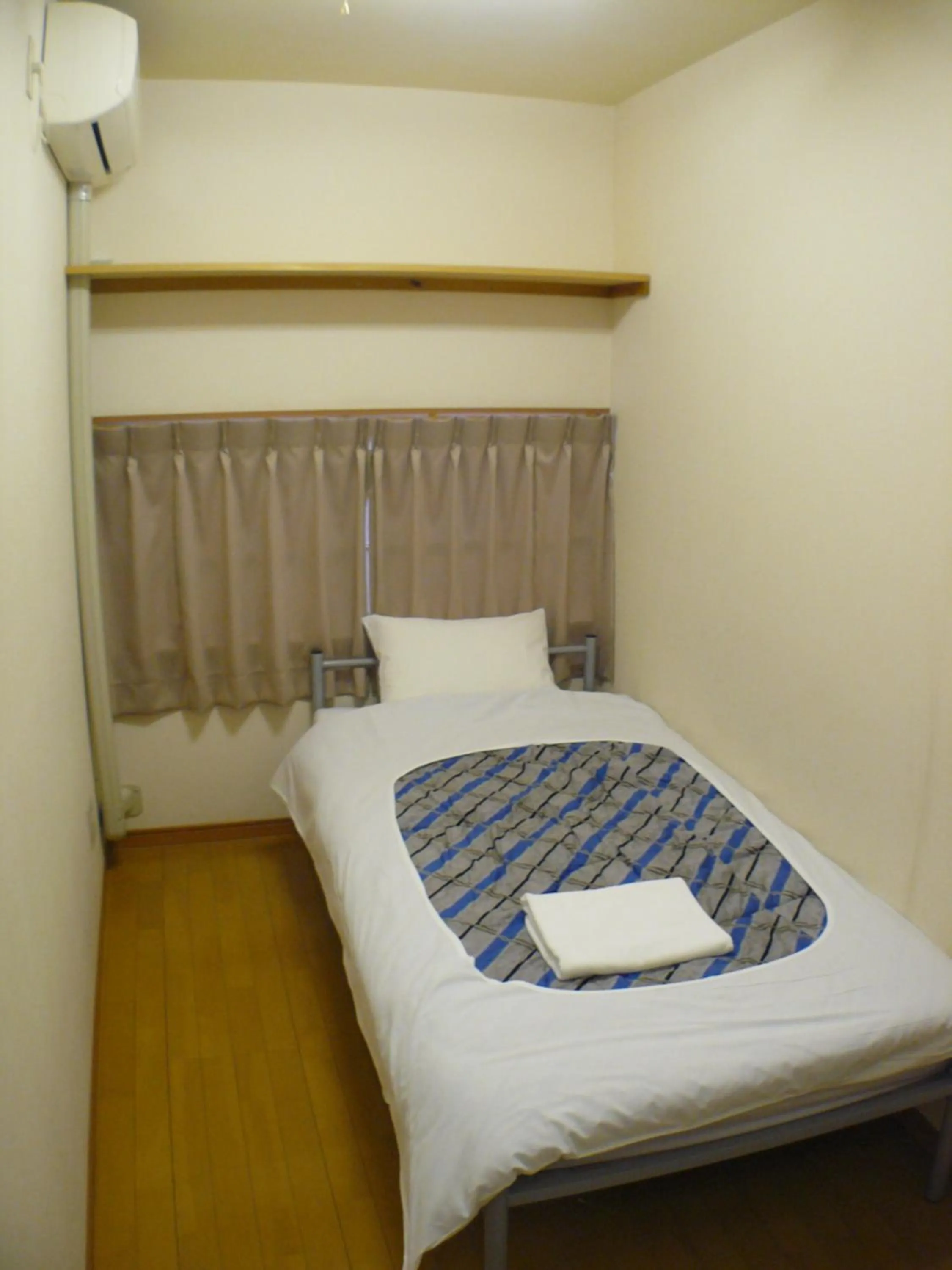 Single Room - single occupancy in Hotel Meigetsu