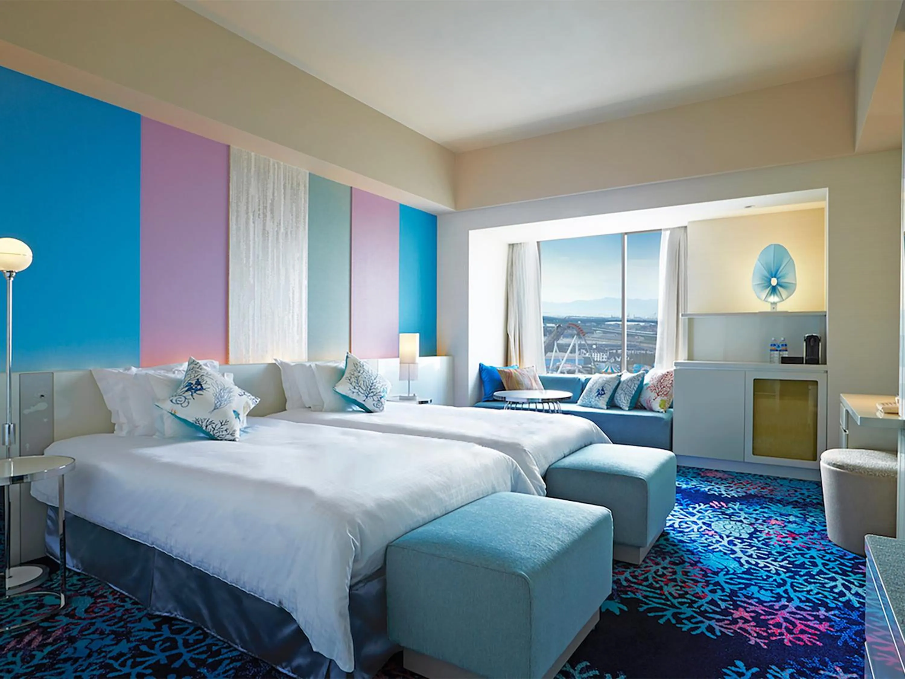 Ocean Deluxe Room for 2 people - Non-Smoking - Top Floor in Hotel Universal Port