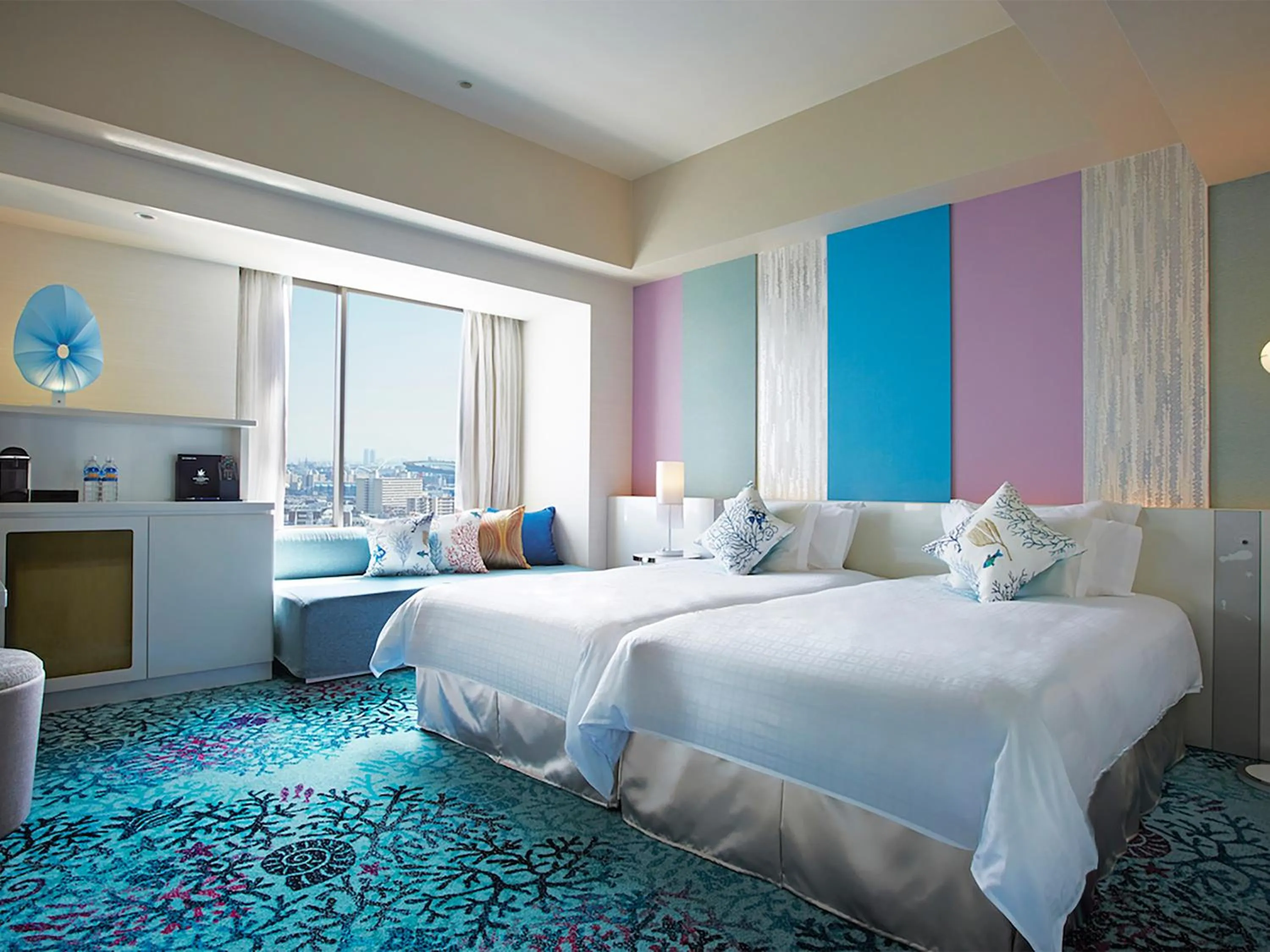 Ocean Twin Room for 2 people - Non-Smoking - Top Floor in Hotel Universal Port