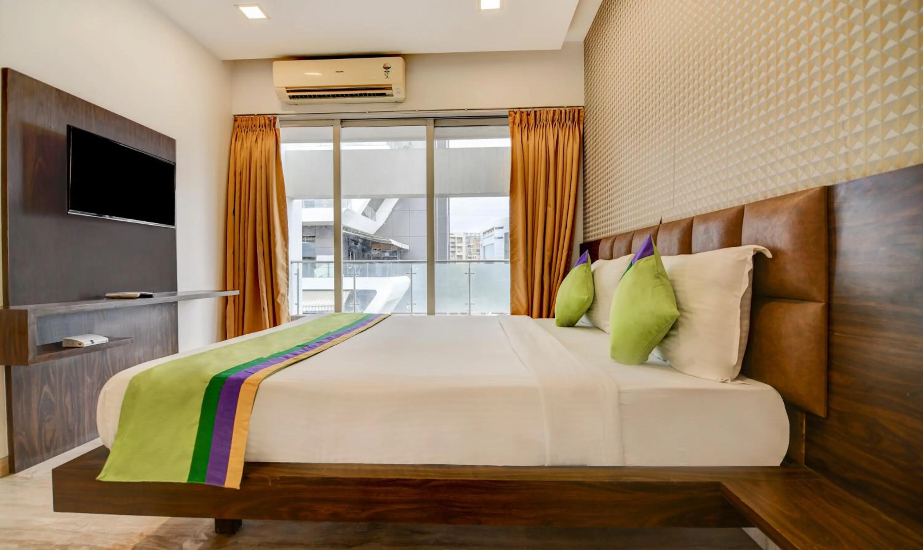 Deluxe Double Room - single occupancy in Treebo Kuval Inn