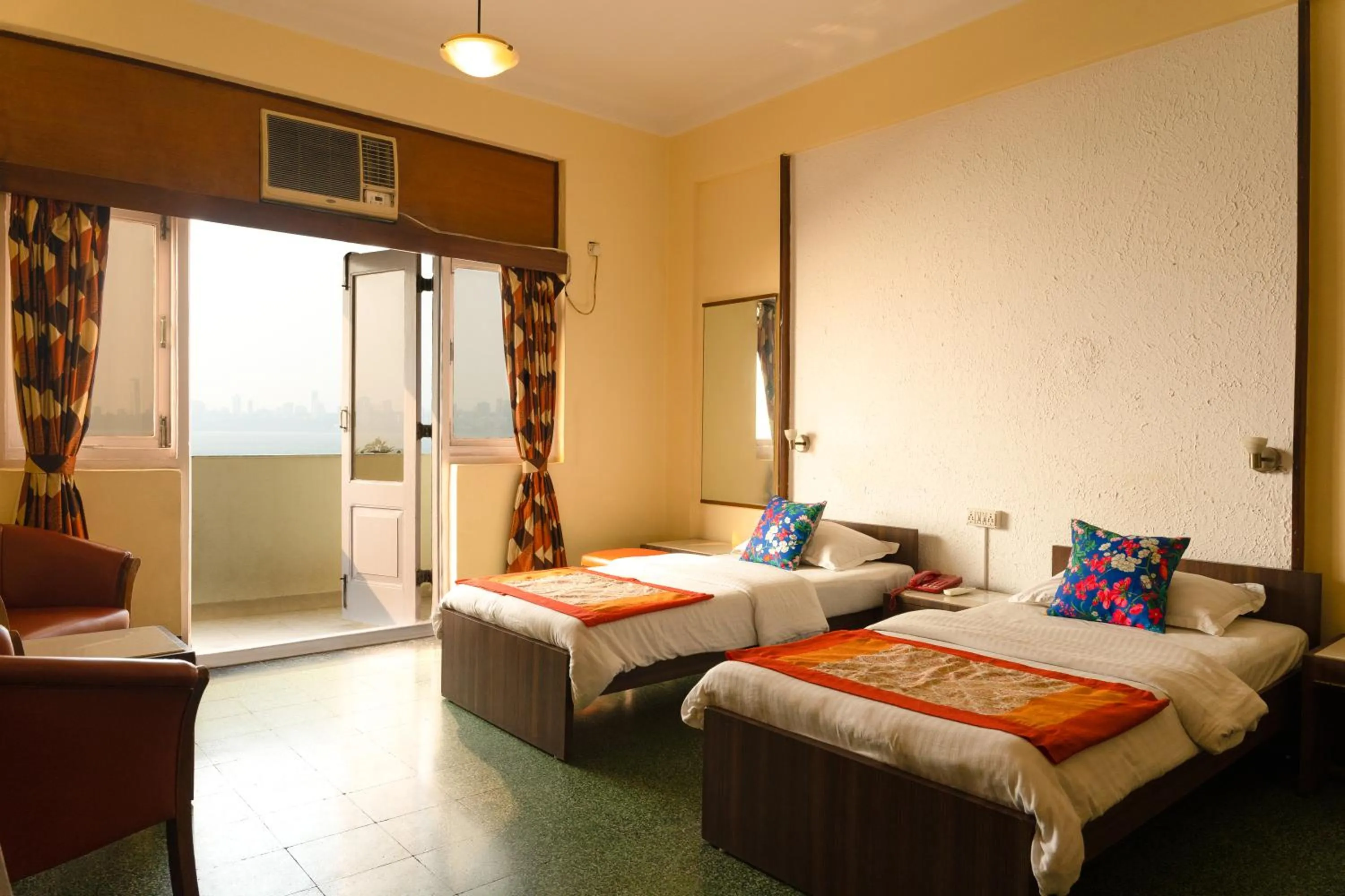 Deluxe Sea View Balcony Room - single occupancy in Sea Green South Hotel