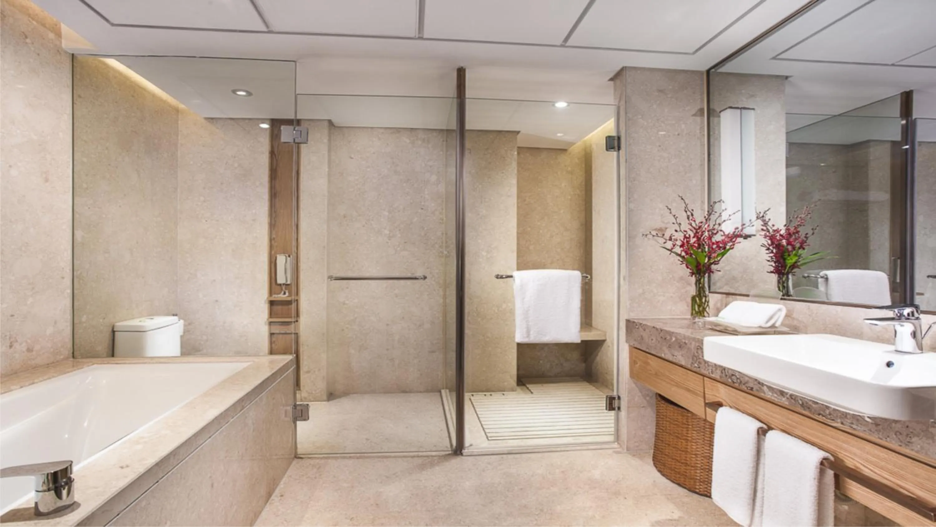 Premium Twin Room with Lounge Access in Holiday Inn Hefei by IHG