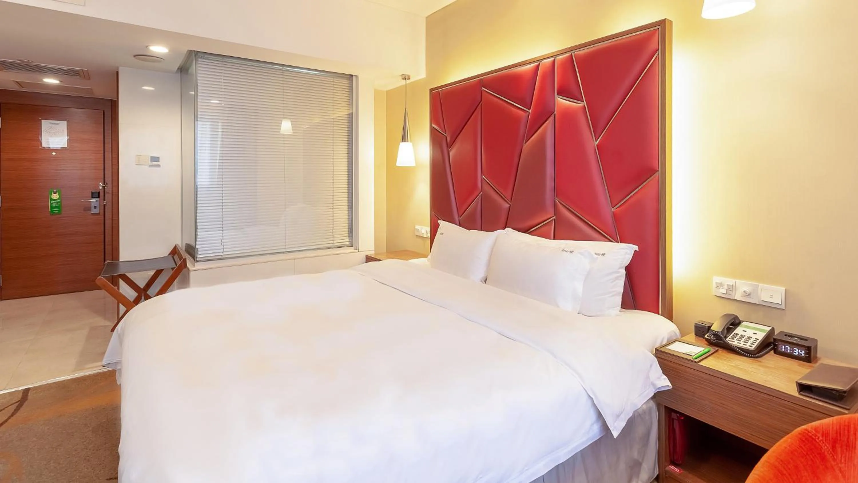 Standard King Room in Holiday Inn Hefei by IHG