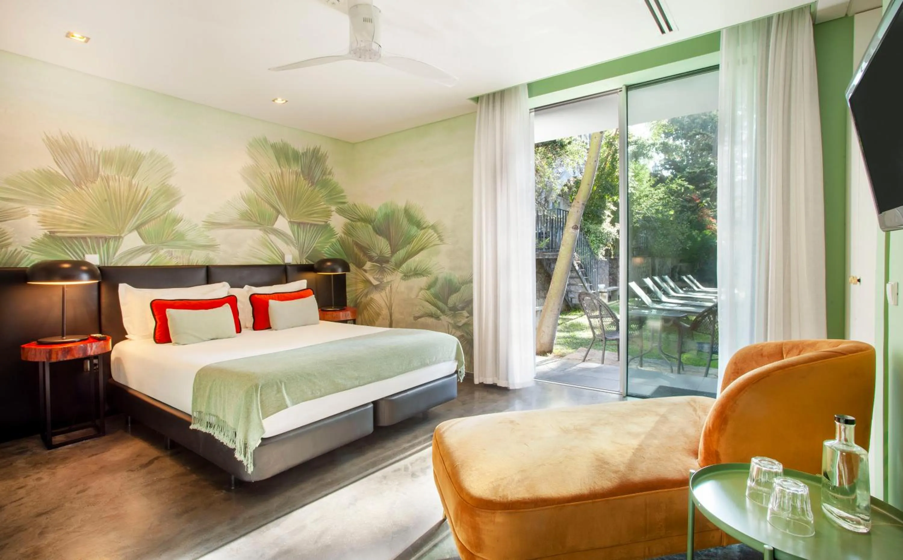 Superior Double Room with Balcony in Casa Vela Boutique House