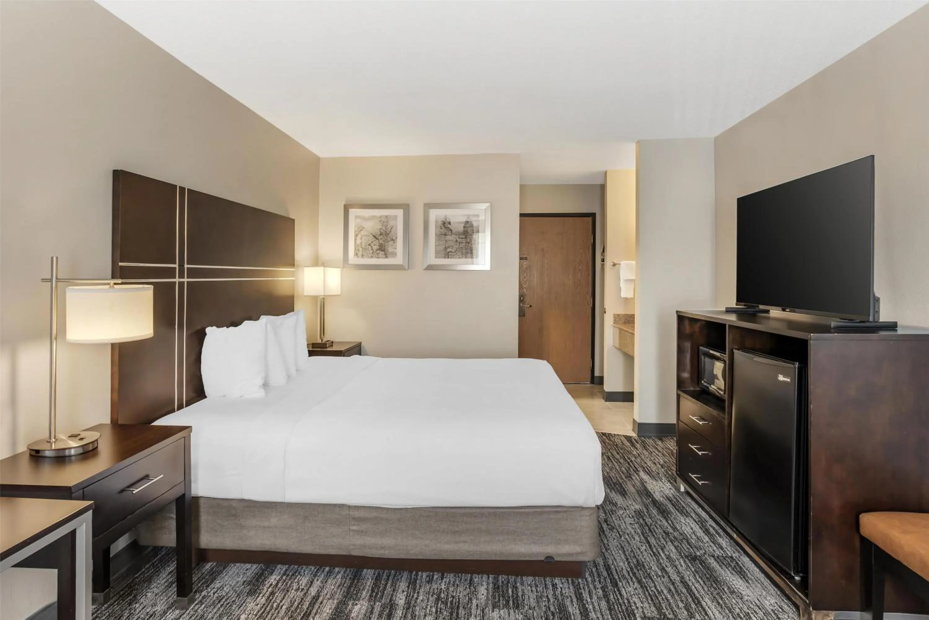 King Room - Non-Smoking in Best Western Shippensburg