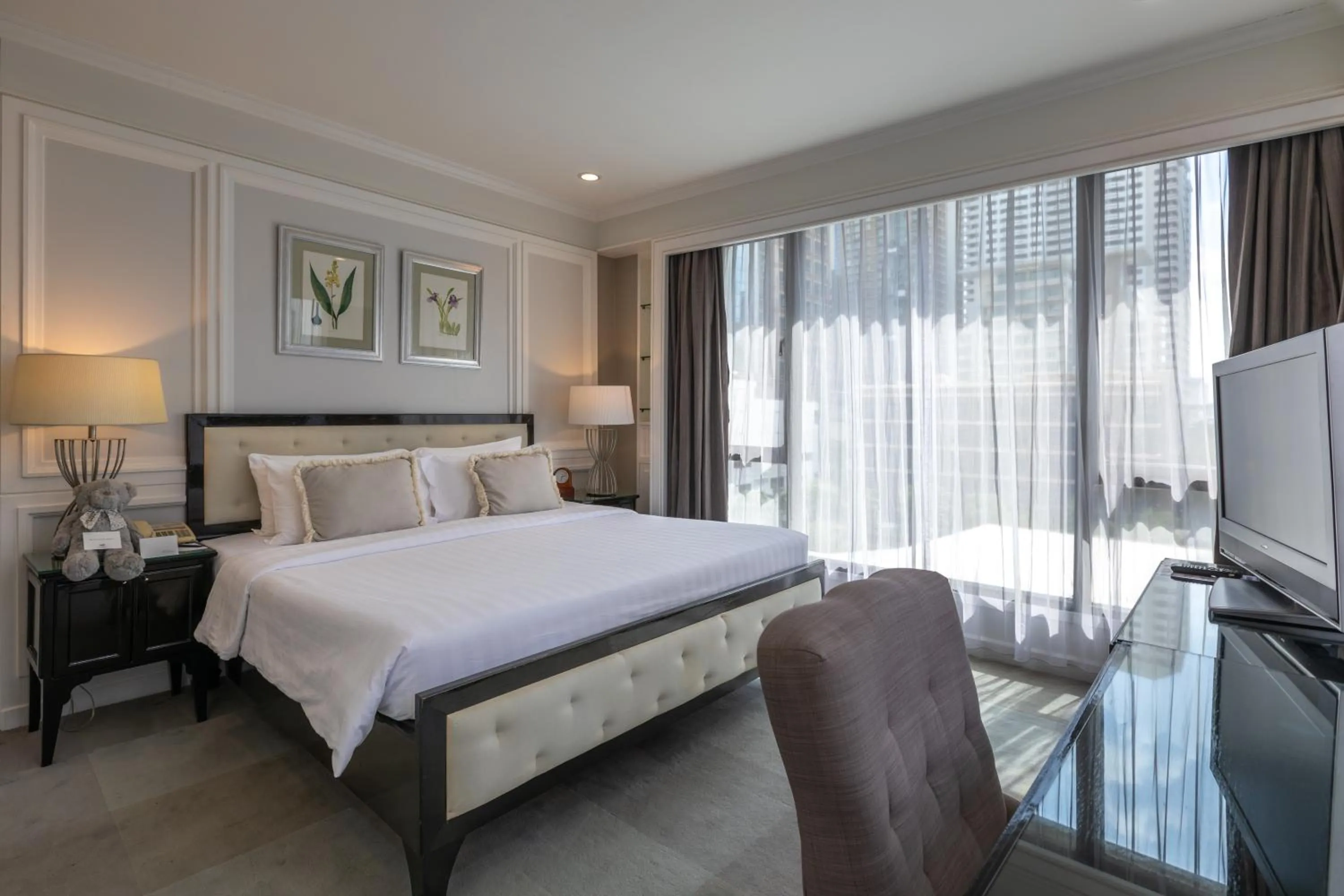 Two Bedroom Suite with Lounge Access in Cape House Hotel, Bangkok