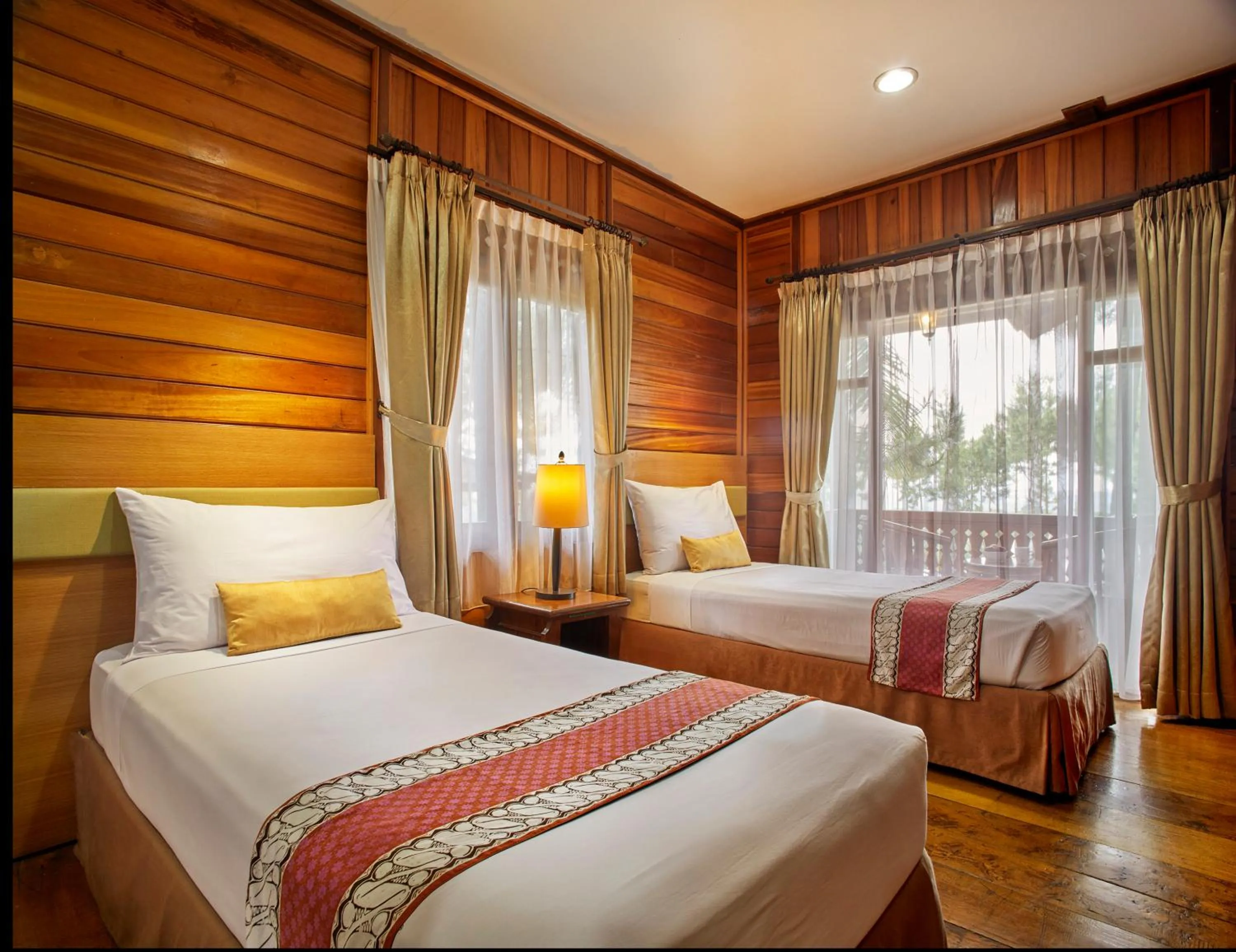Four-Bedroom Deluxe Villa in Jambuluwuk Convention Hall & Resort Puncak
