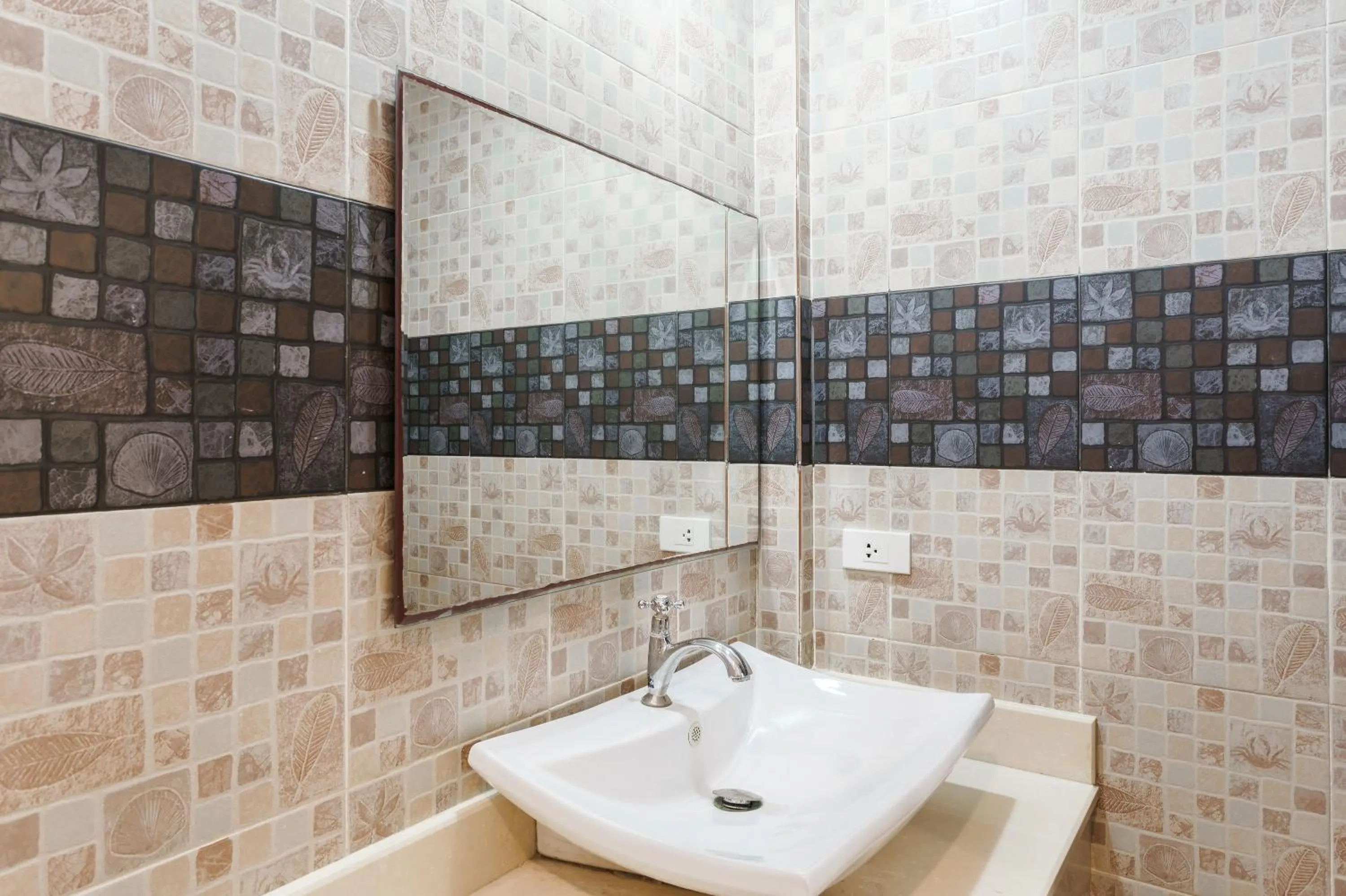 Deluxe Double Room with Sea View in Samui Pier Beach Front & Resort