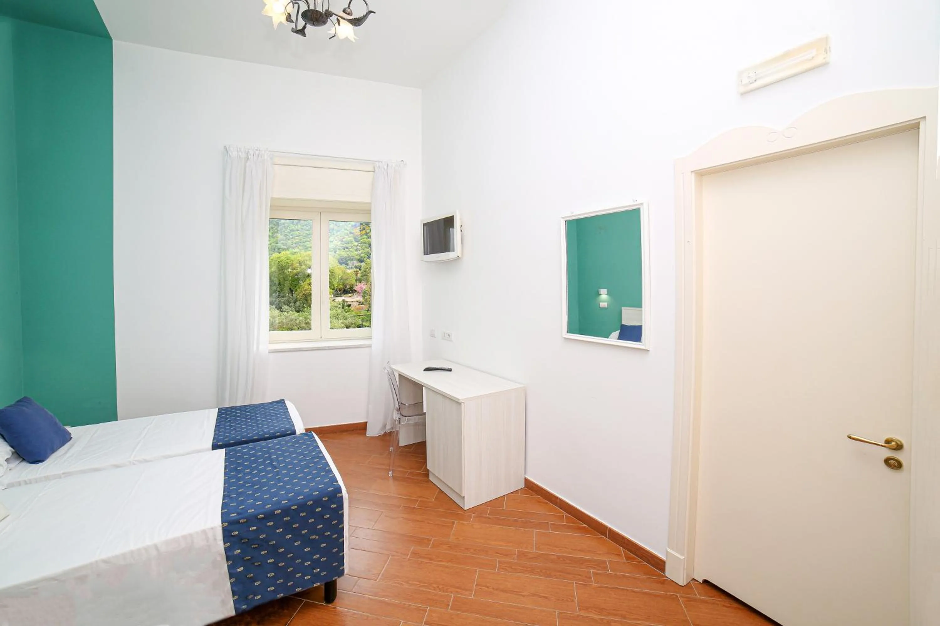 Economy Double or Twin Room in Hotel Royal Hills