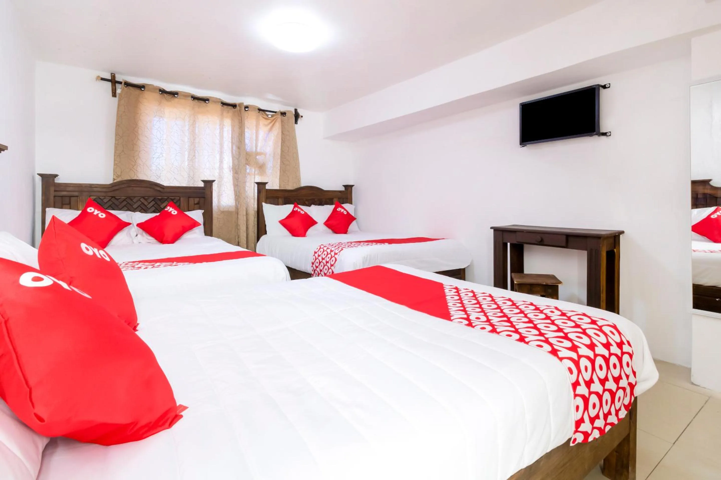 Standard Three beds in OYO Hotel Punta Guadalupe, San Cristóbal de las Casas