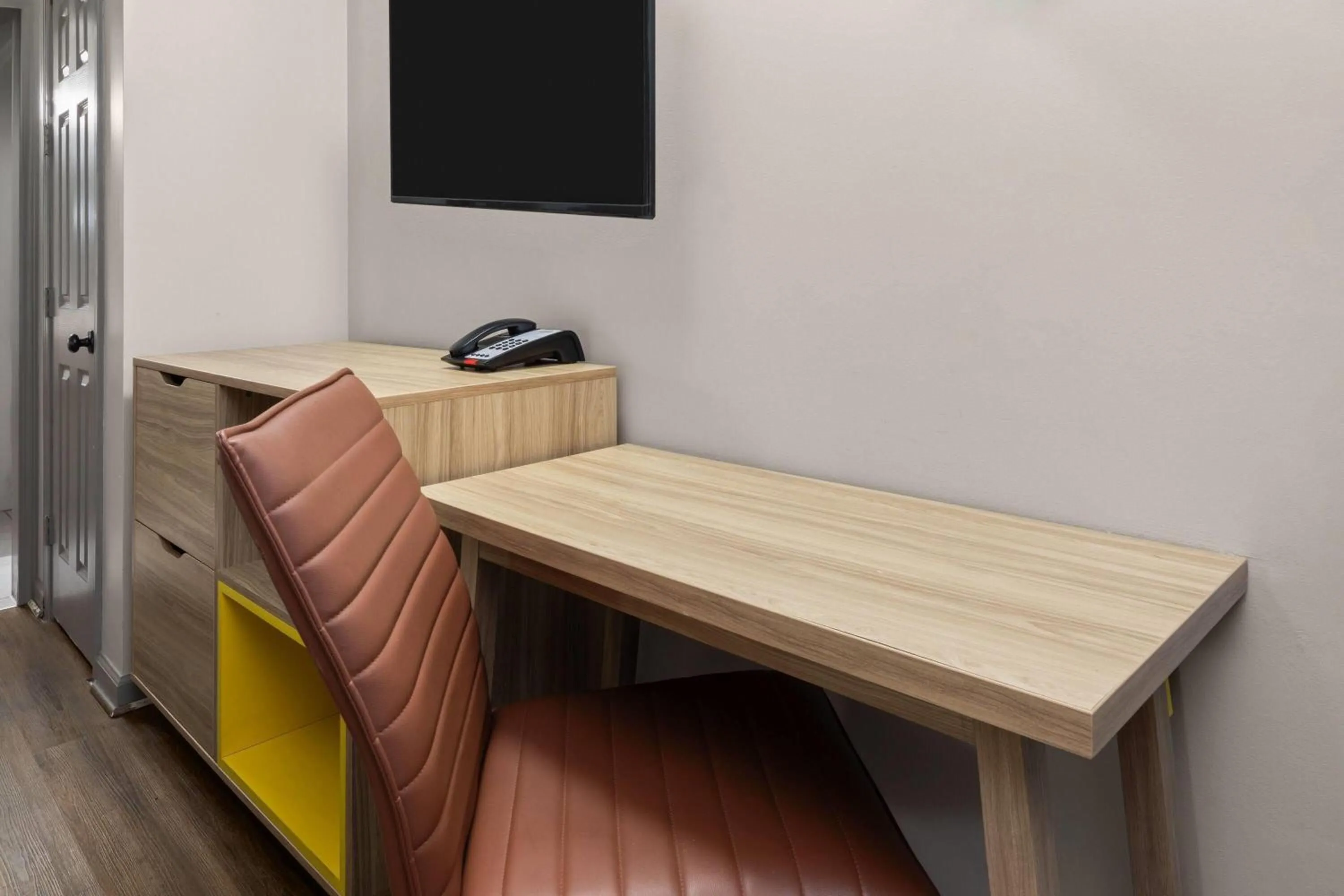 King Room - Smoking  in Days Inn by Wyndham Slidell