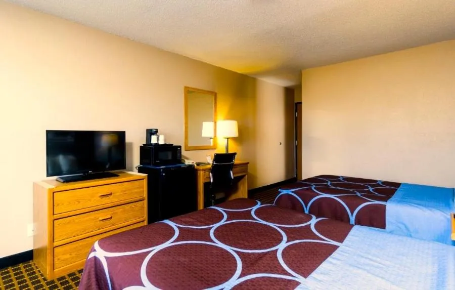 Double Room - Disability Access/Non-Smoking in Super 8 by Wyndham Burlington