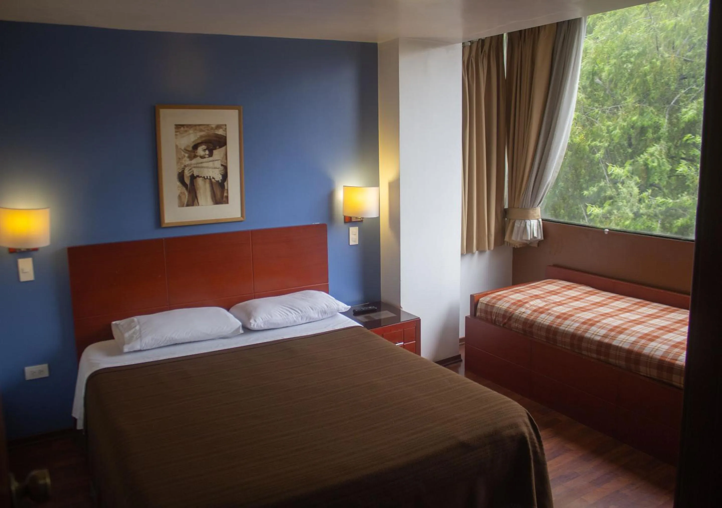 Double Room with Mountain View - single occupancy in Filatelia Suites & Travel
