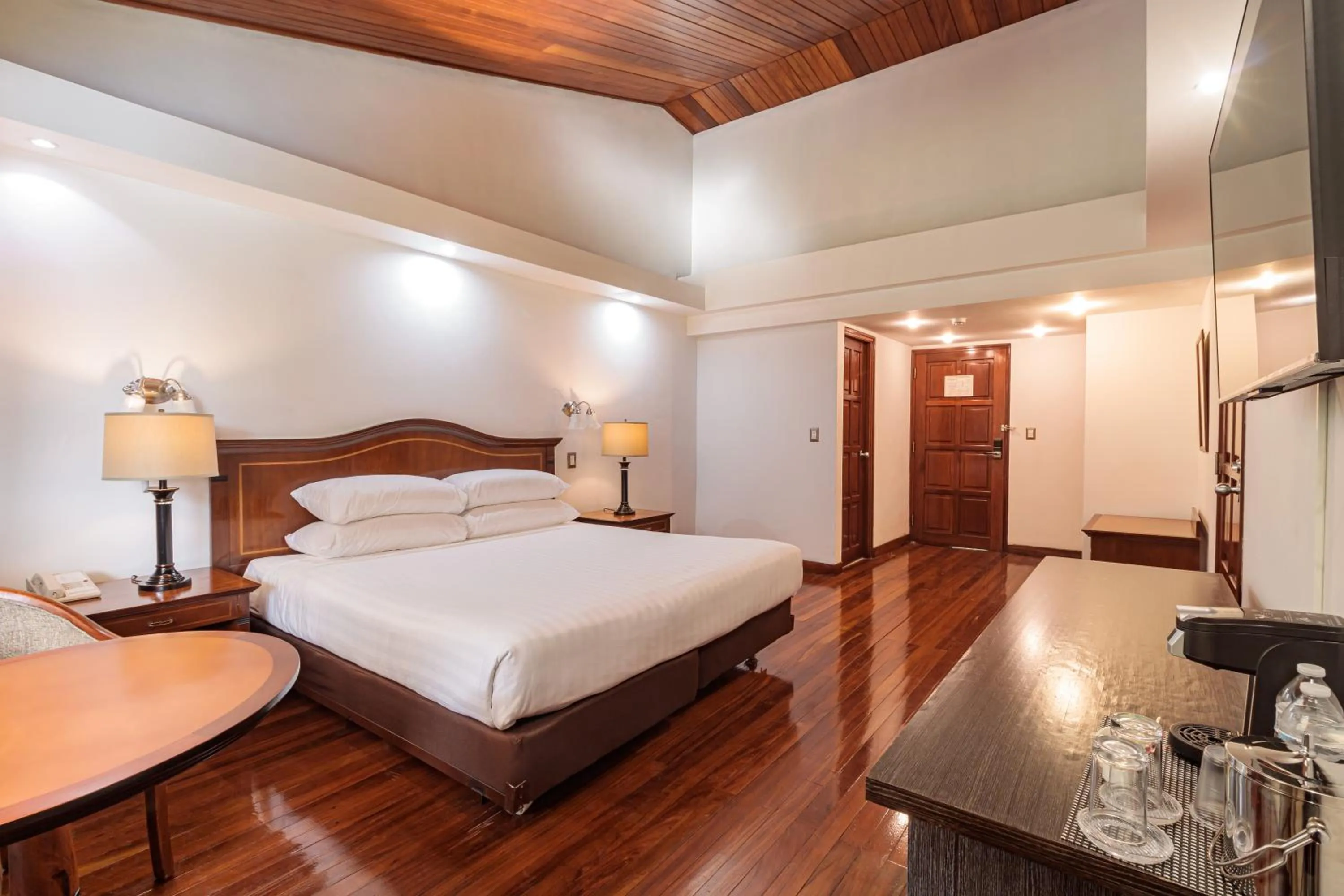 King Room,1 King Bed in Hotel Bambito By Faranda Boutique, a member of Radisson Individuals