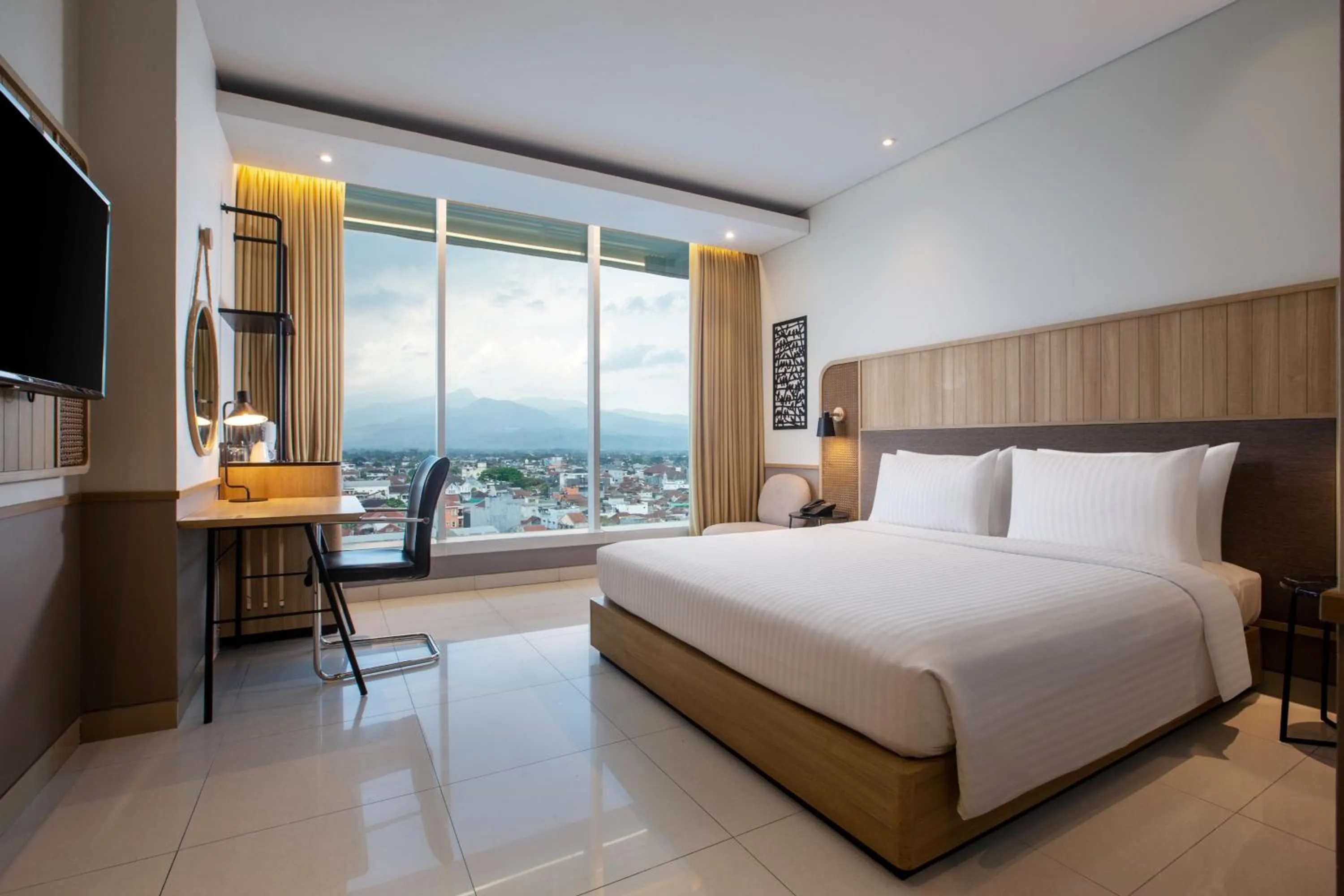Superior King Room in Hotel Santika Tasikmalaya