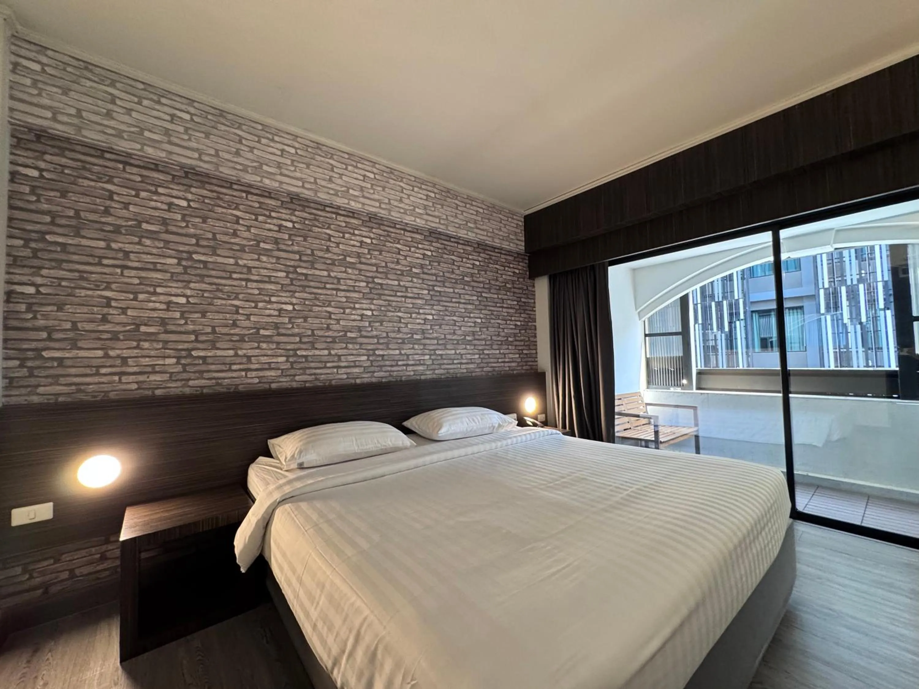 Superior Double Room with Balcony in White Palace Bangkok