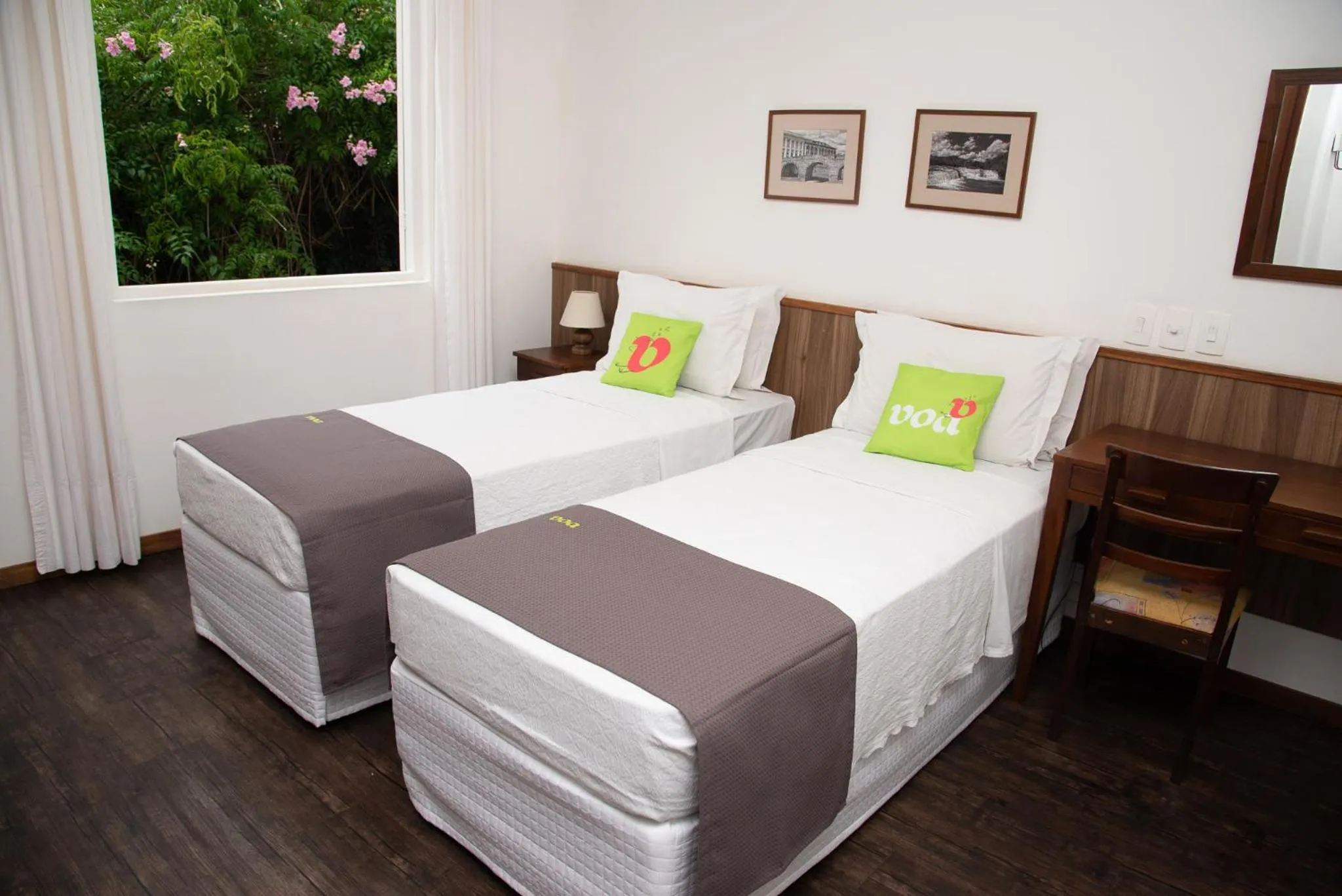 Deluxe Twin Room in VOA Hotel União