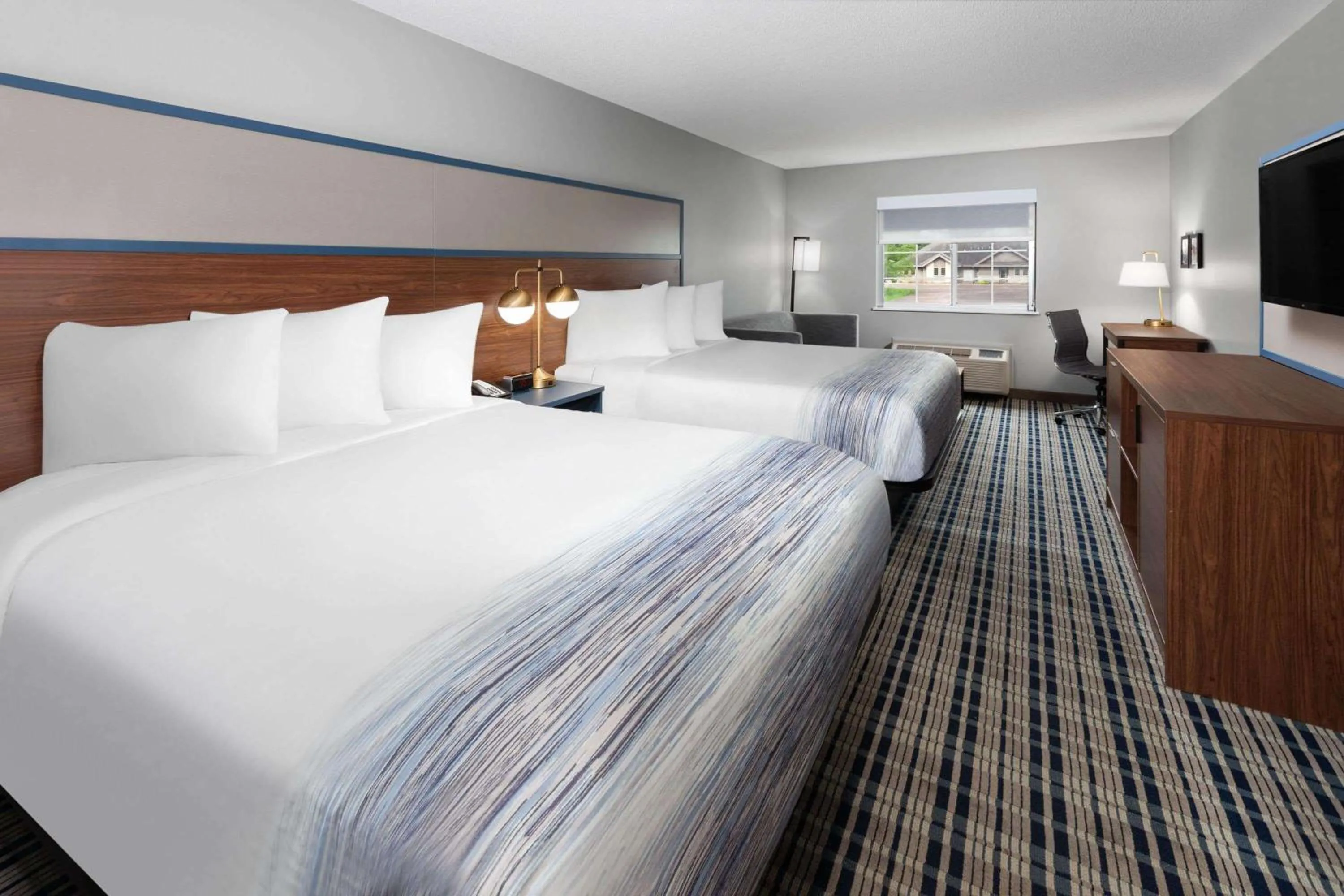 Deluxe Queen Room with Two Queen Beds - Non-Smoking in AmericInn by Wyndham Eagle River Downtown