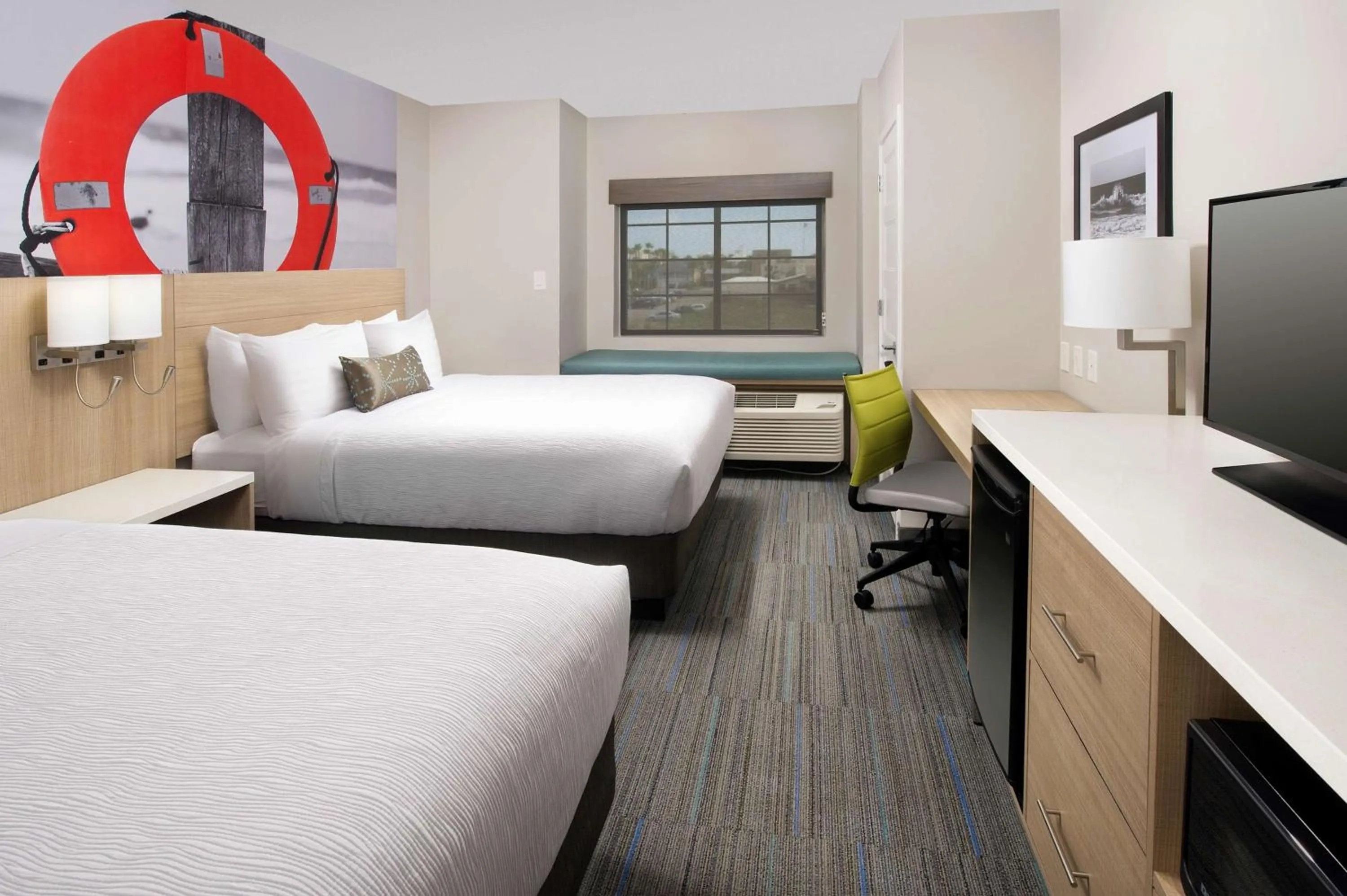 Queen Room with Two Queen Beds - Non-Smoking in Best Western Beachside Inn