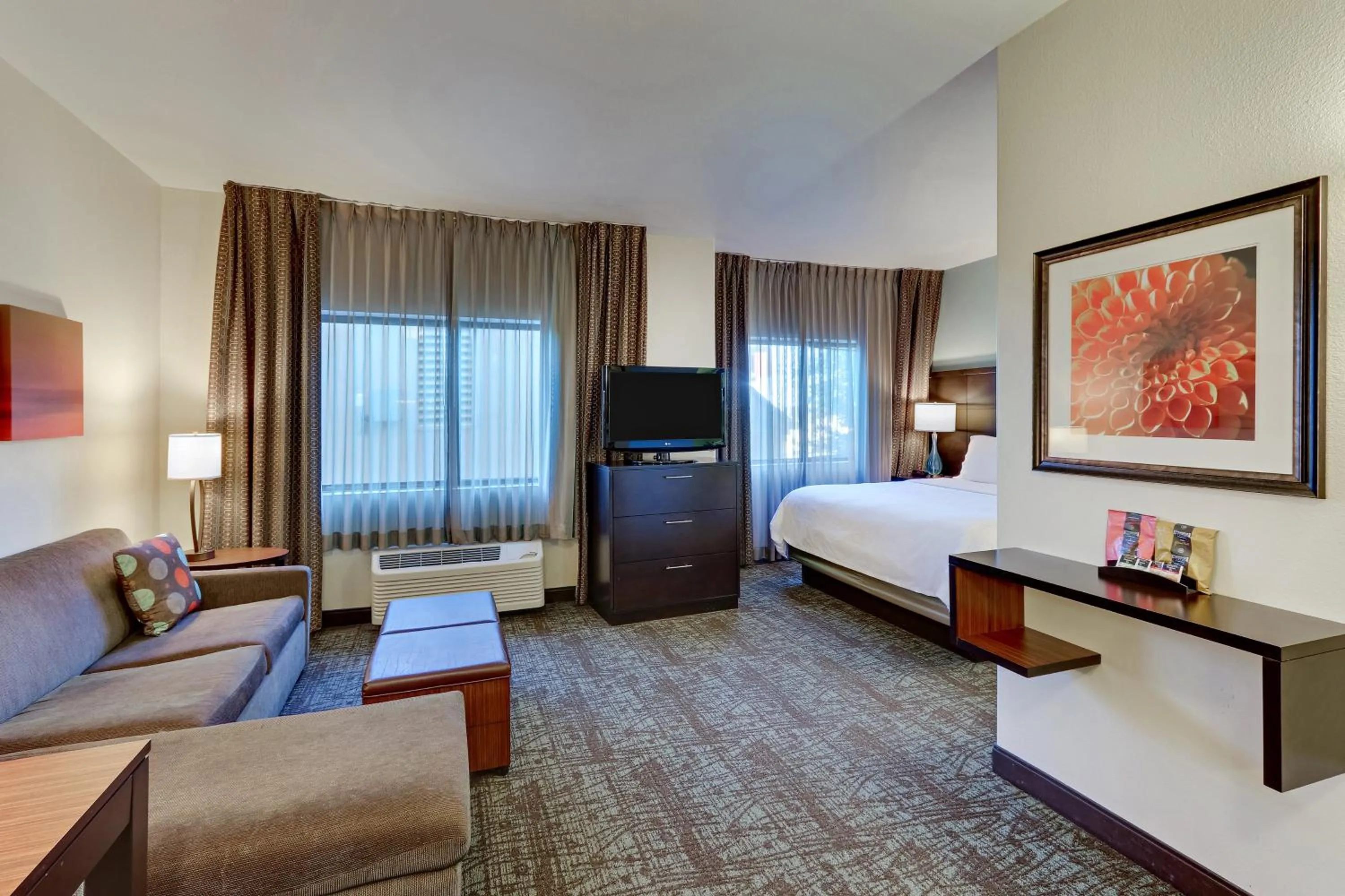 King Studio Suite with Sofa Bed in Staybridge Suites San Angelo, an IHG Hotel