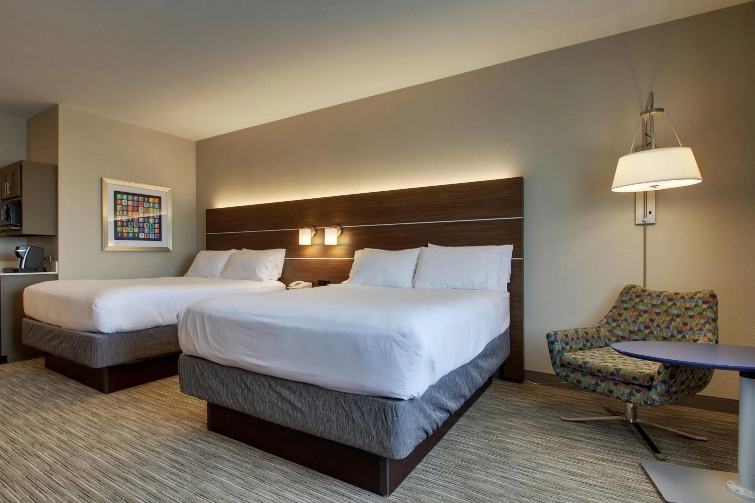 Standard Queen Room with Two Queen Beds and Mobility Accessible Tub in Holiday Inn Express Vernon College Area Highway 287 by IHG