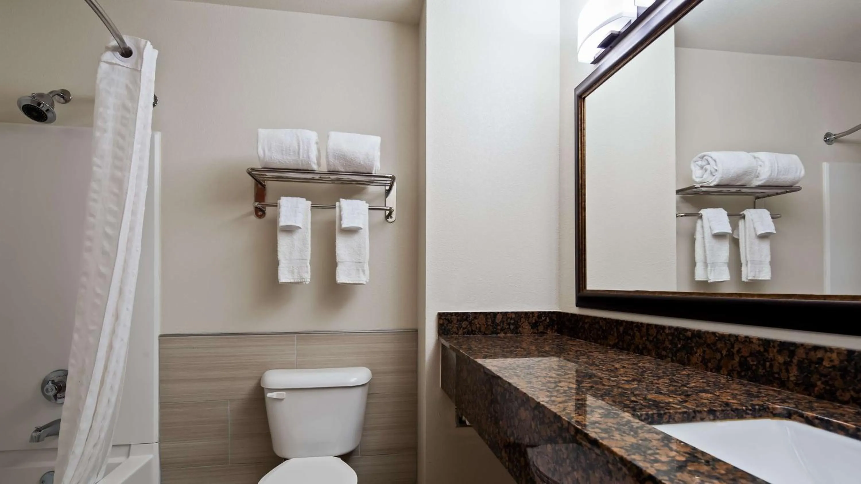 King Room - Non-Smoking in Best Western Denton Inn