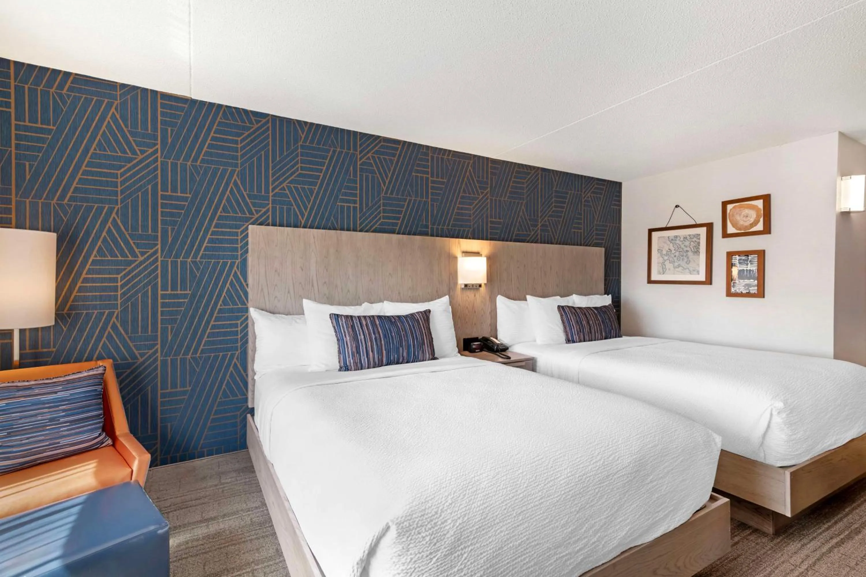 Queen Room with Two Queen Beds - Non-Smoking in Best Western Plus Landmark Inn