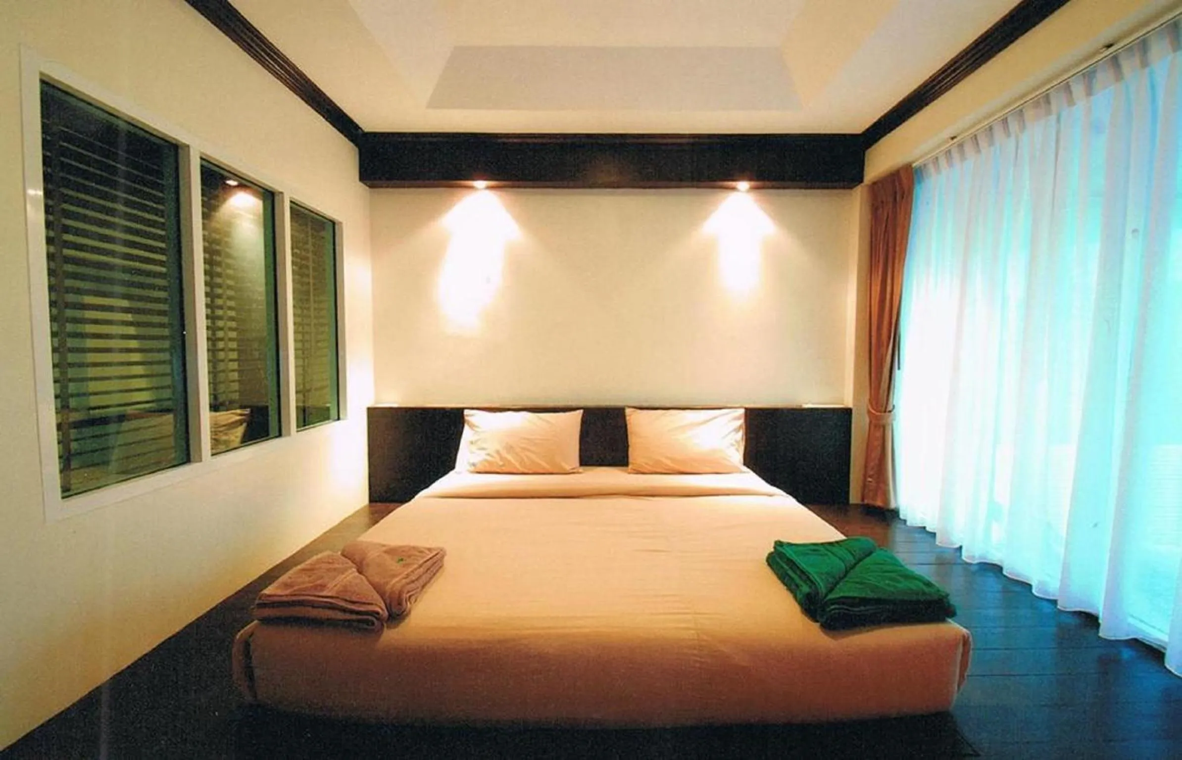 Deluxe Double Room with Sea View in Makathanee Resort