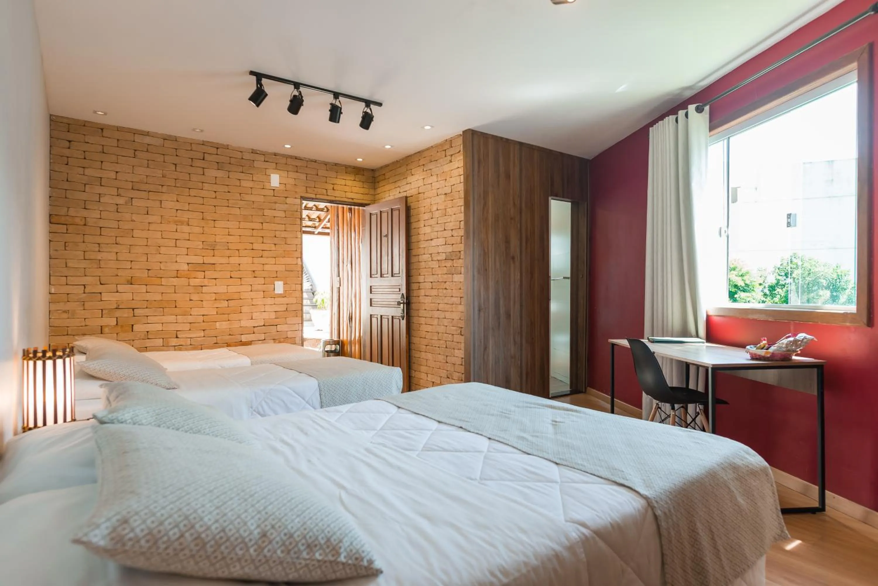 Suite with Spa Bath - single occupancy in Hotel Serra Everest