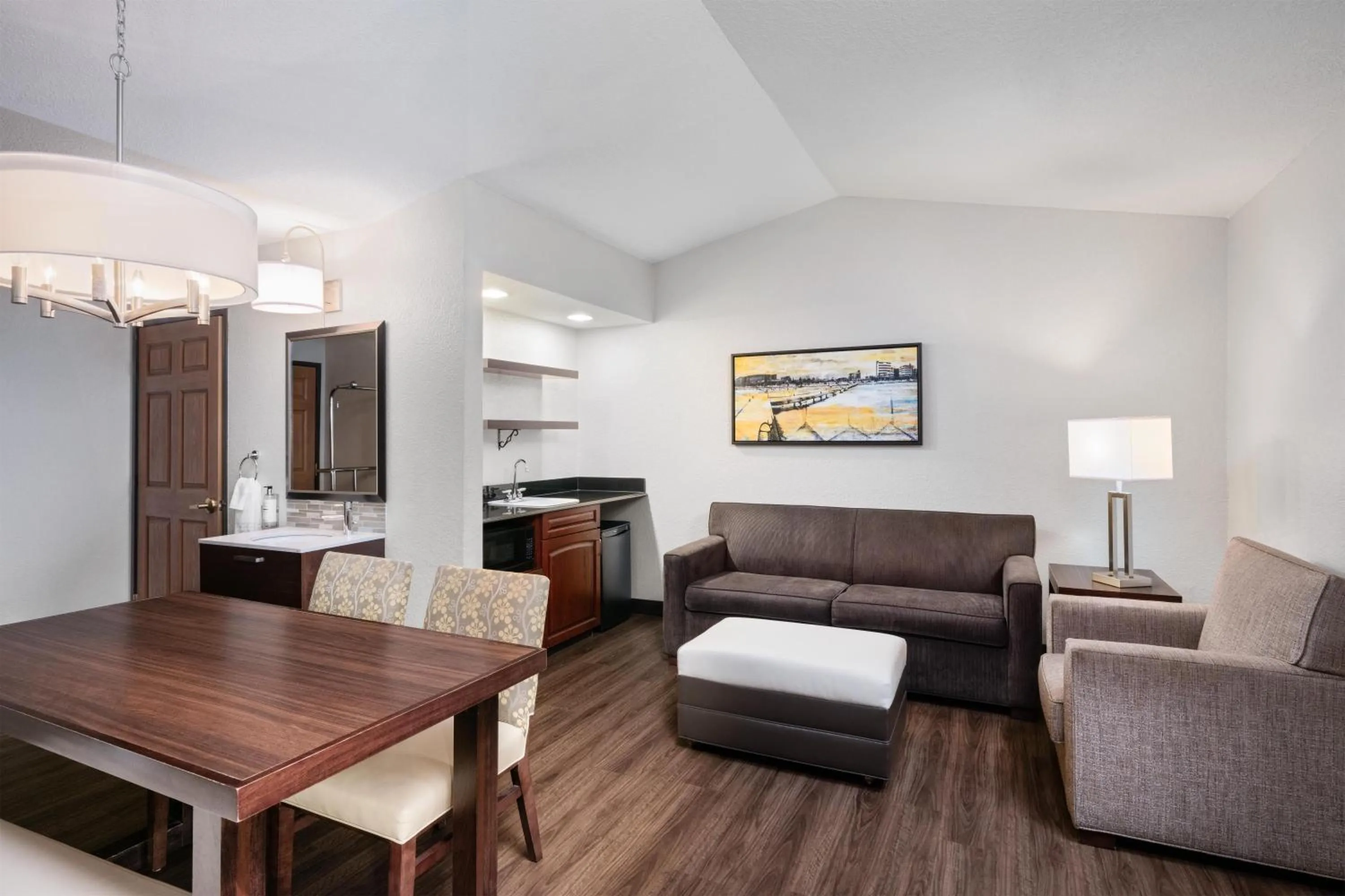 Two-Bedroom Suite - Non-Smoking in Best Western Premier Bridgewood Hotel Resort